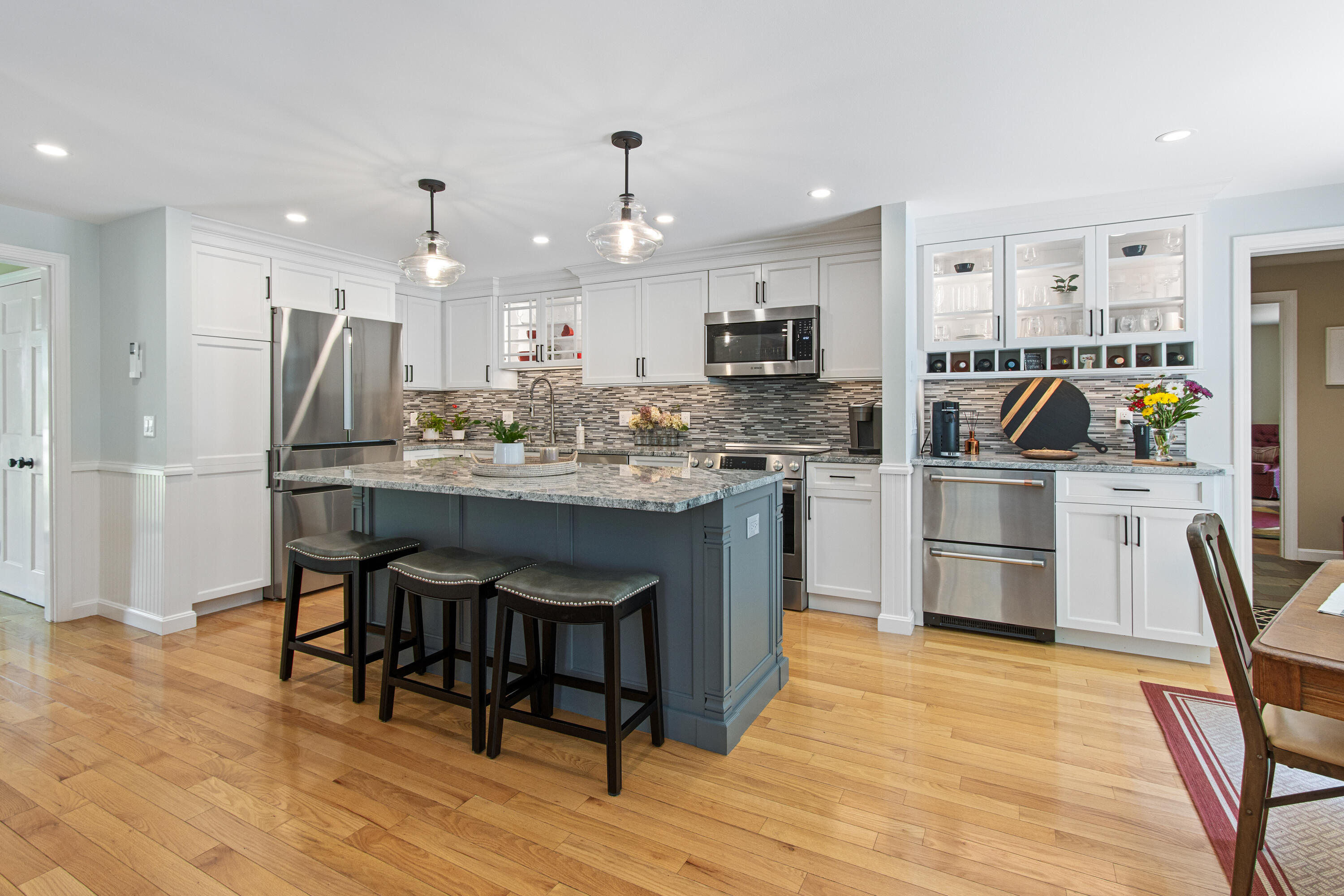 6 Hackmatack Drive