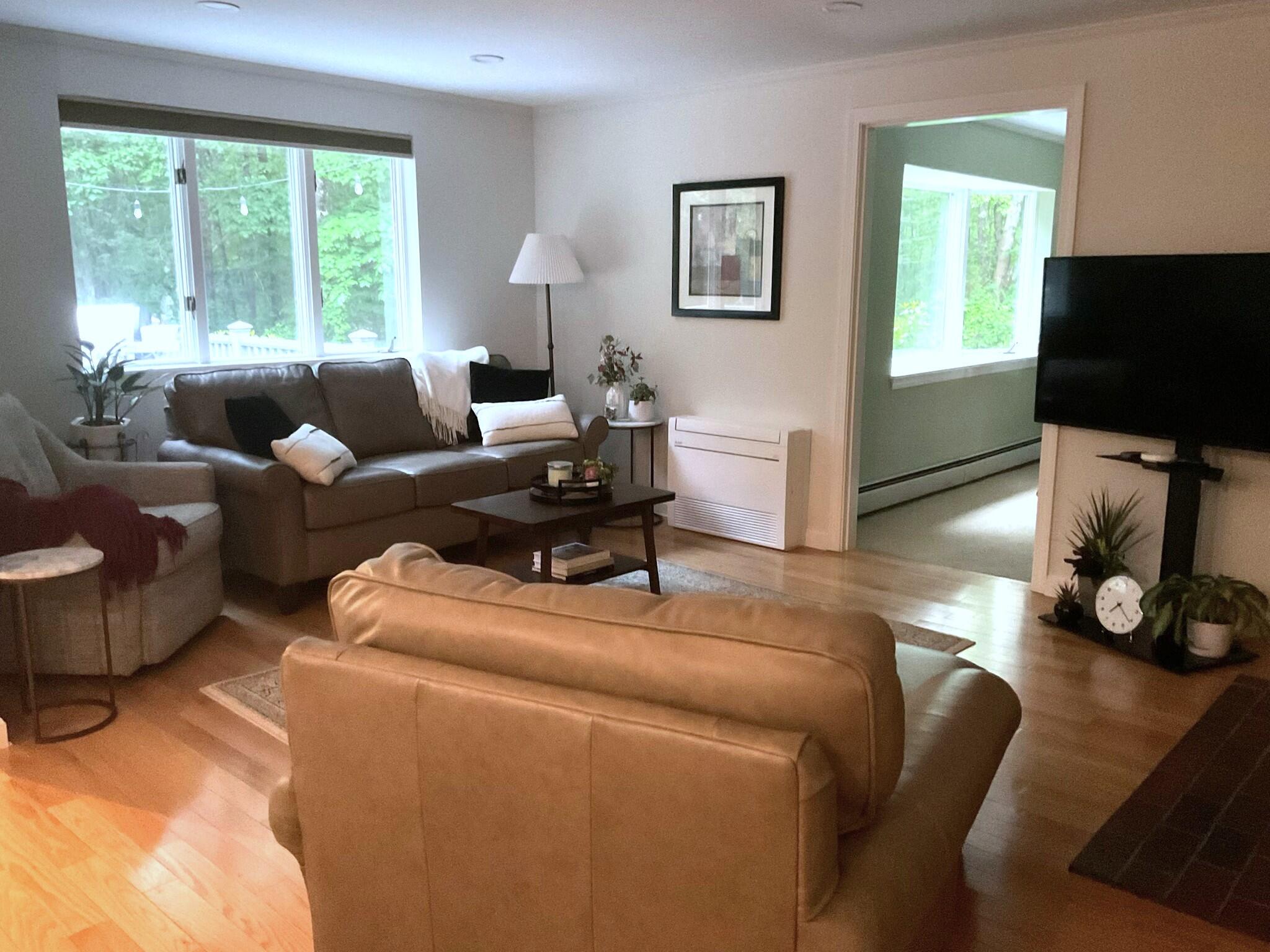 6 Hackmatack Drive