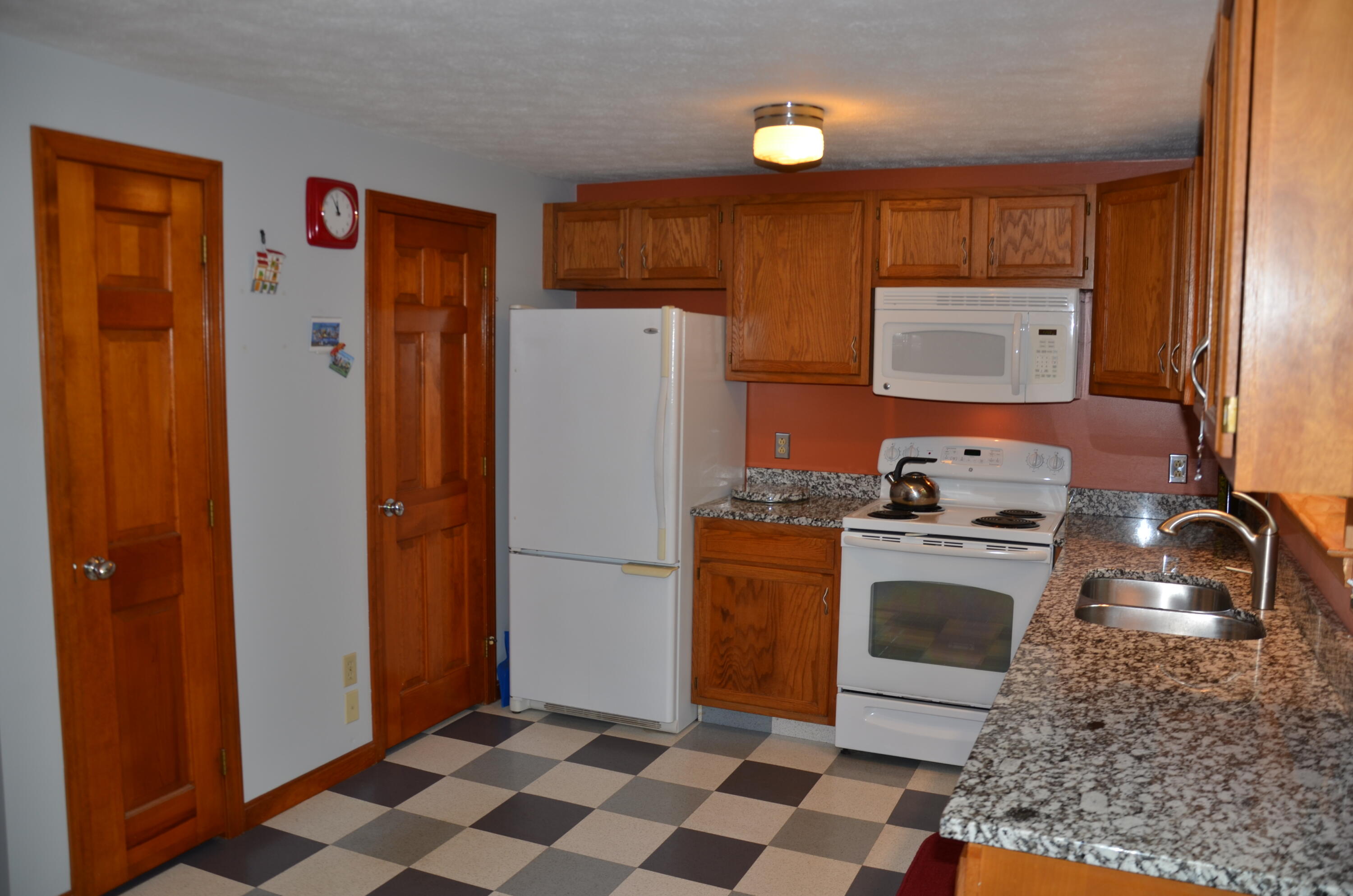 14 Oak Dale Drive, 14