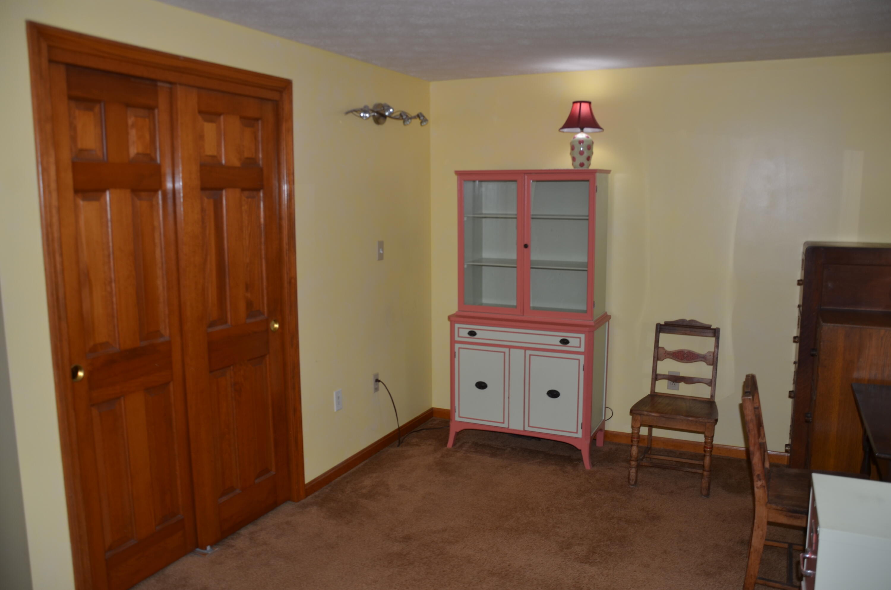 14 Oak Dale Drive, 14