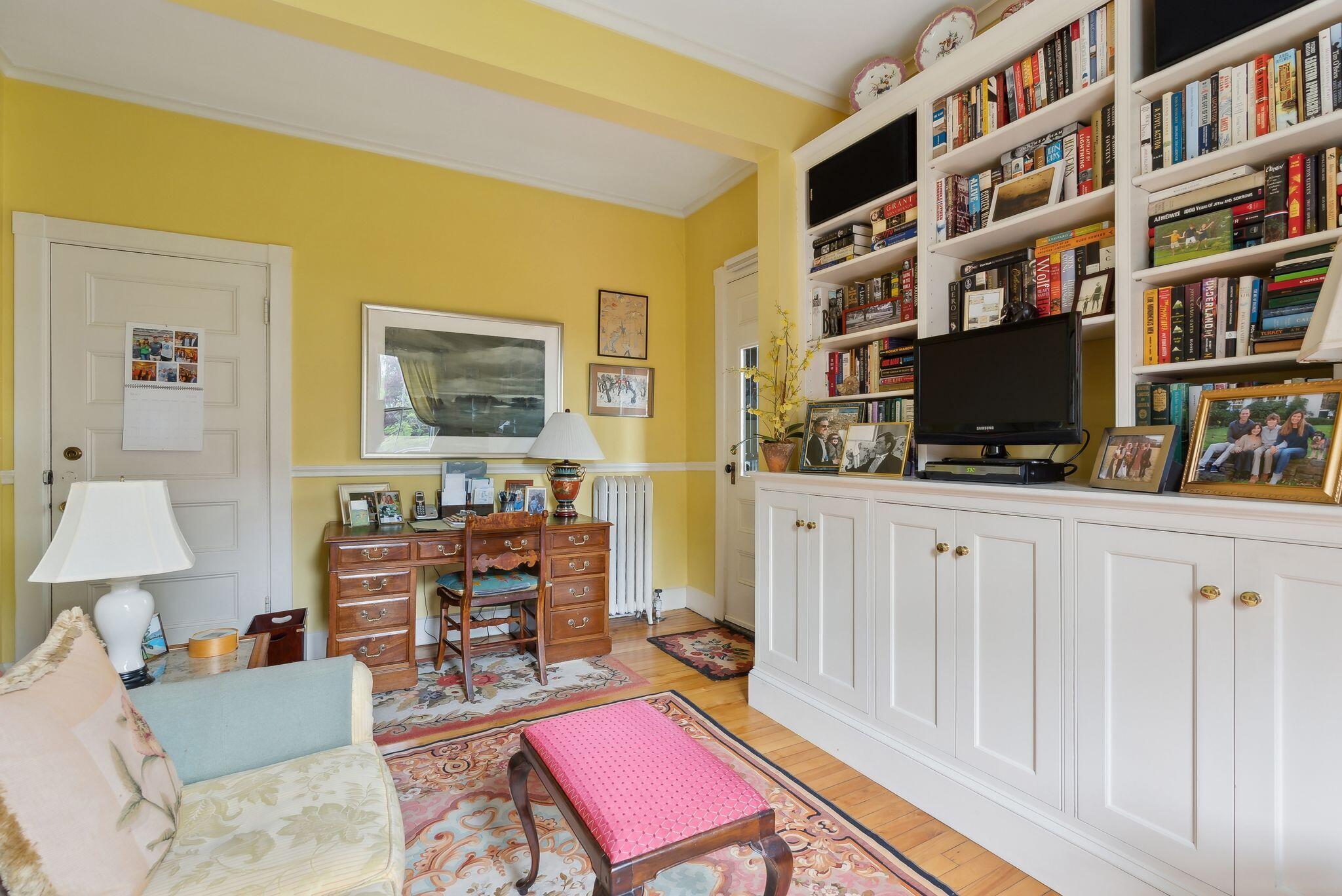 94 Neal Street, 2N
