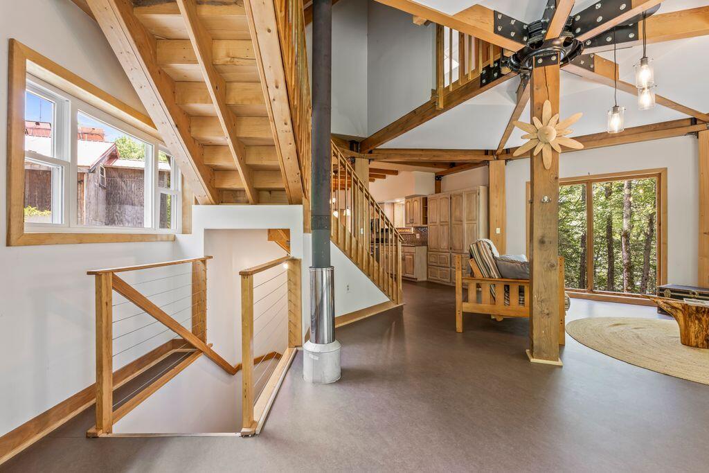 22 Woodpecker Lane