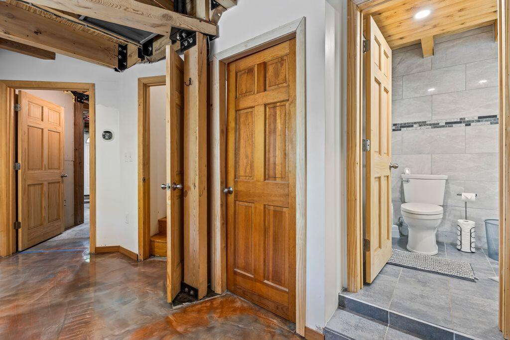 22 Woodpecker Lane