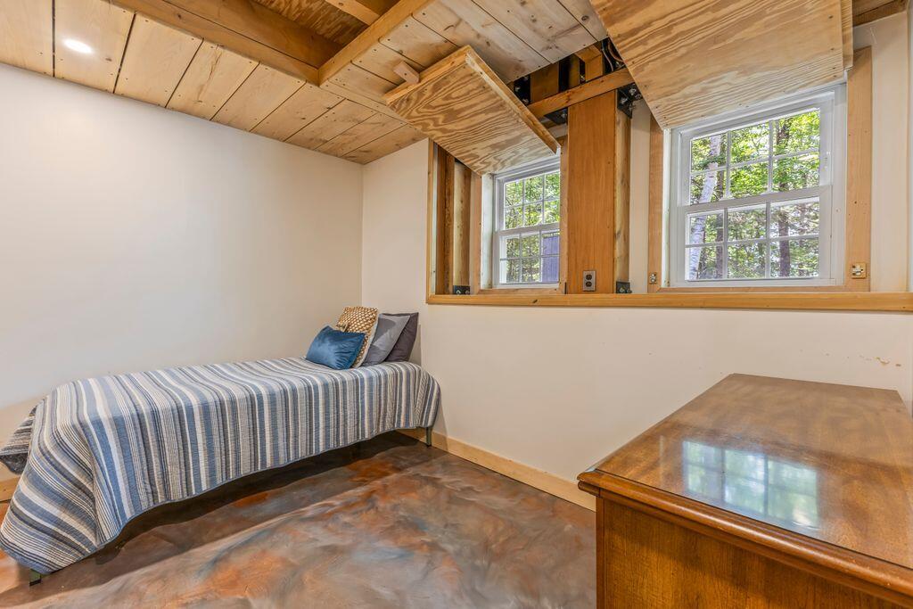 22 Woodpecker Lane