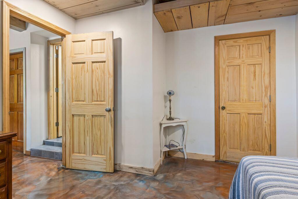 22 Woodpecker Lane