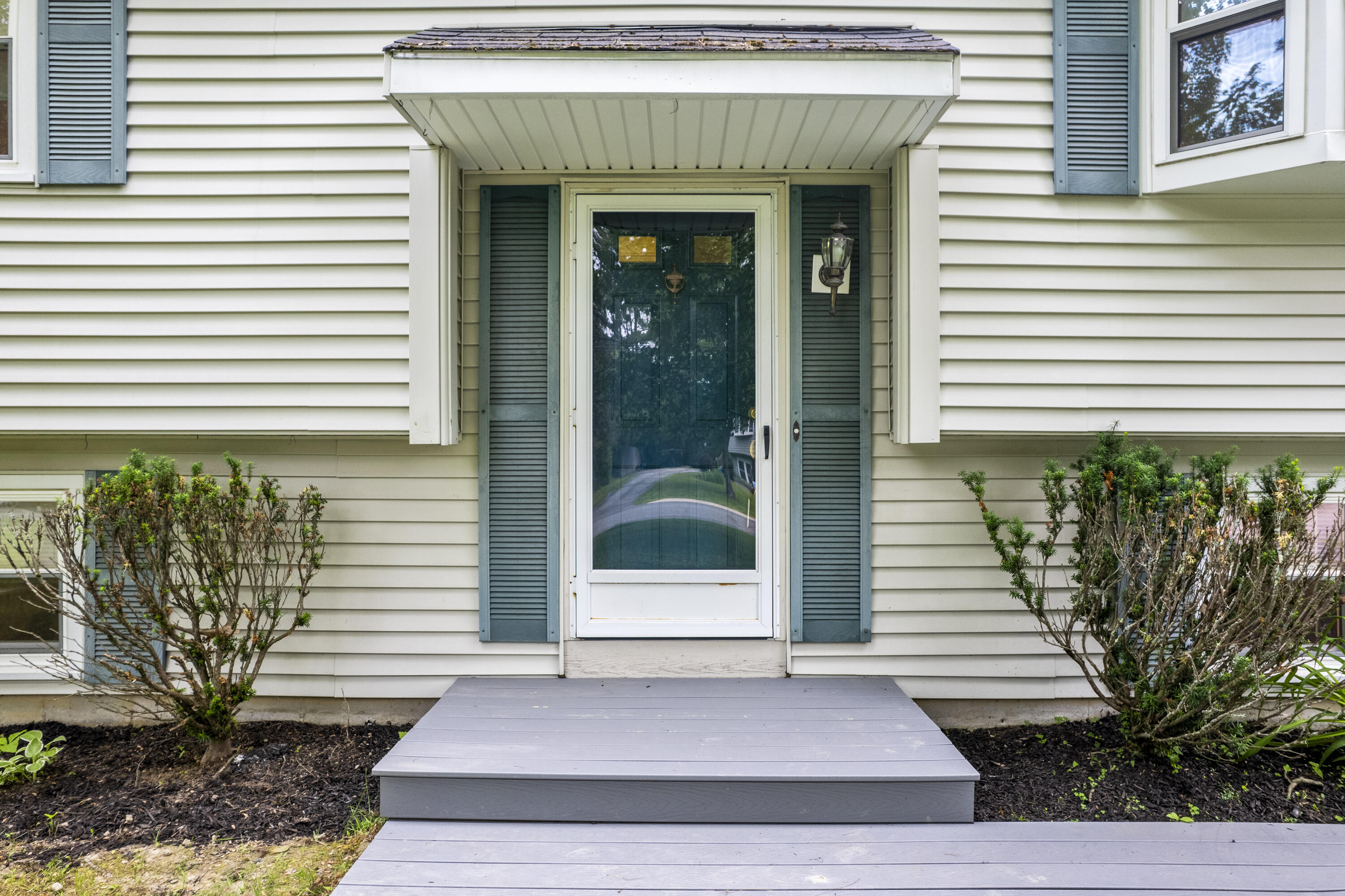 44 Ellen Circle