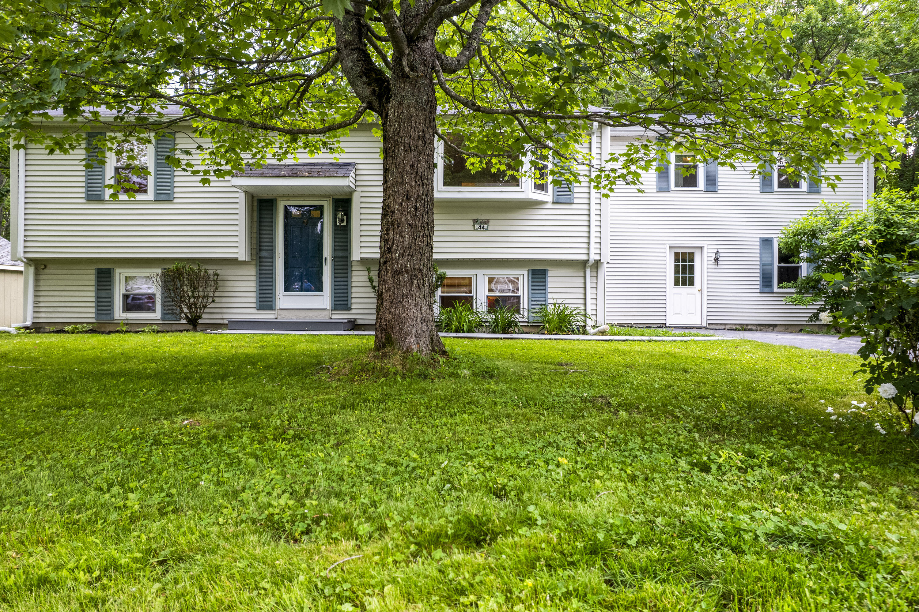 44 Ellen Circle