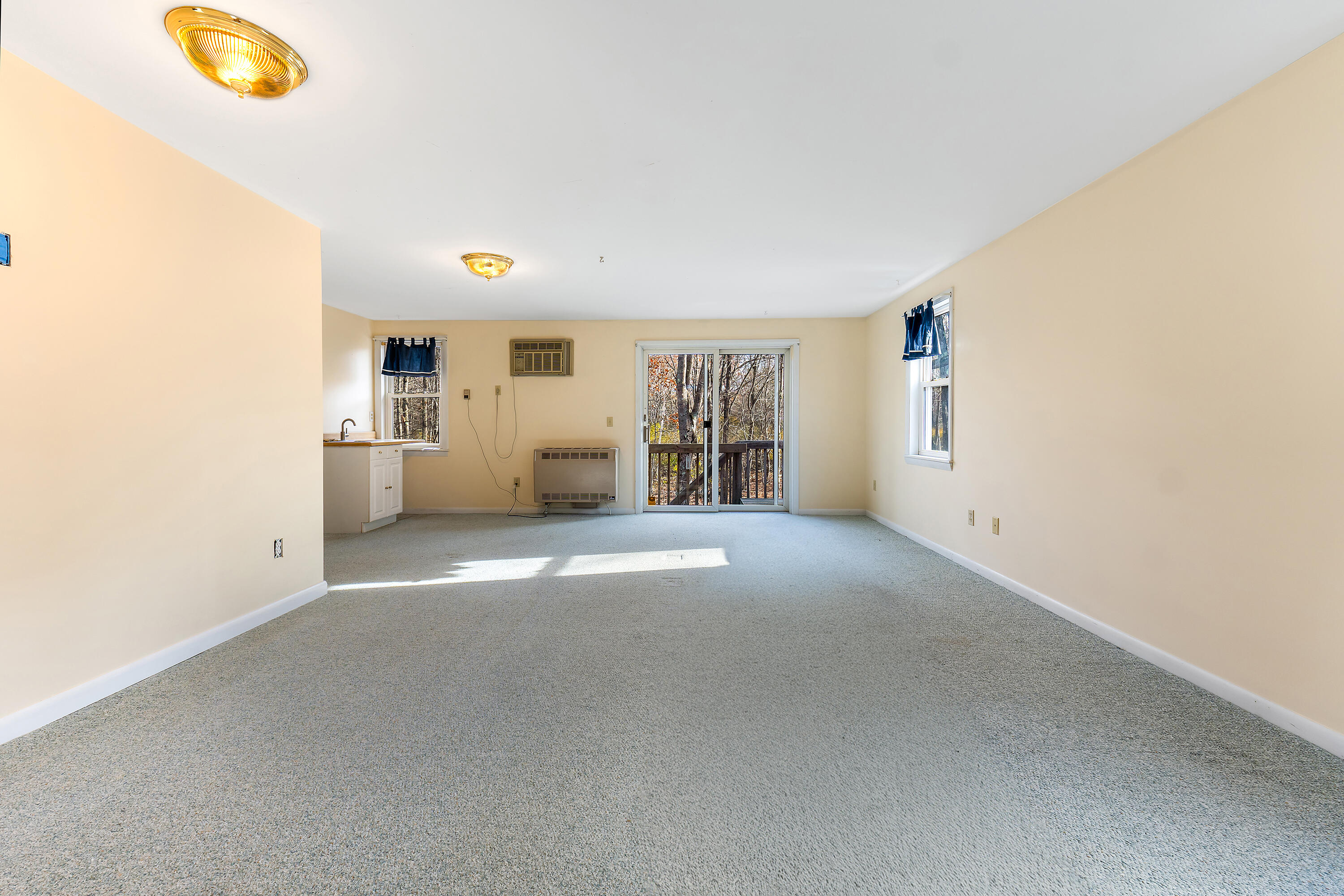 44 Ellen Circle
