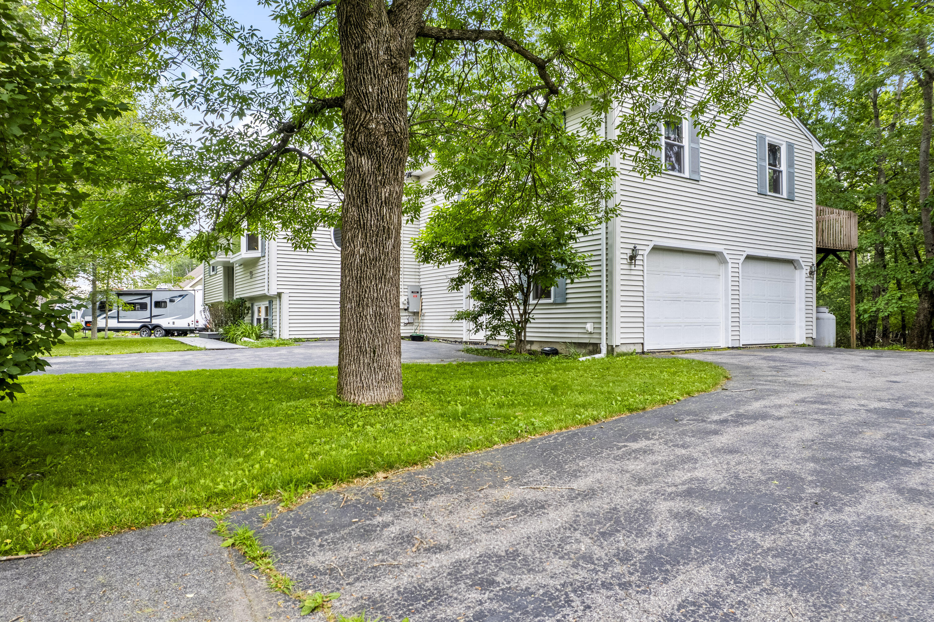 44 Ellen Circle