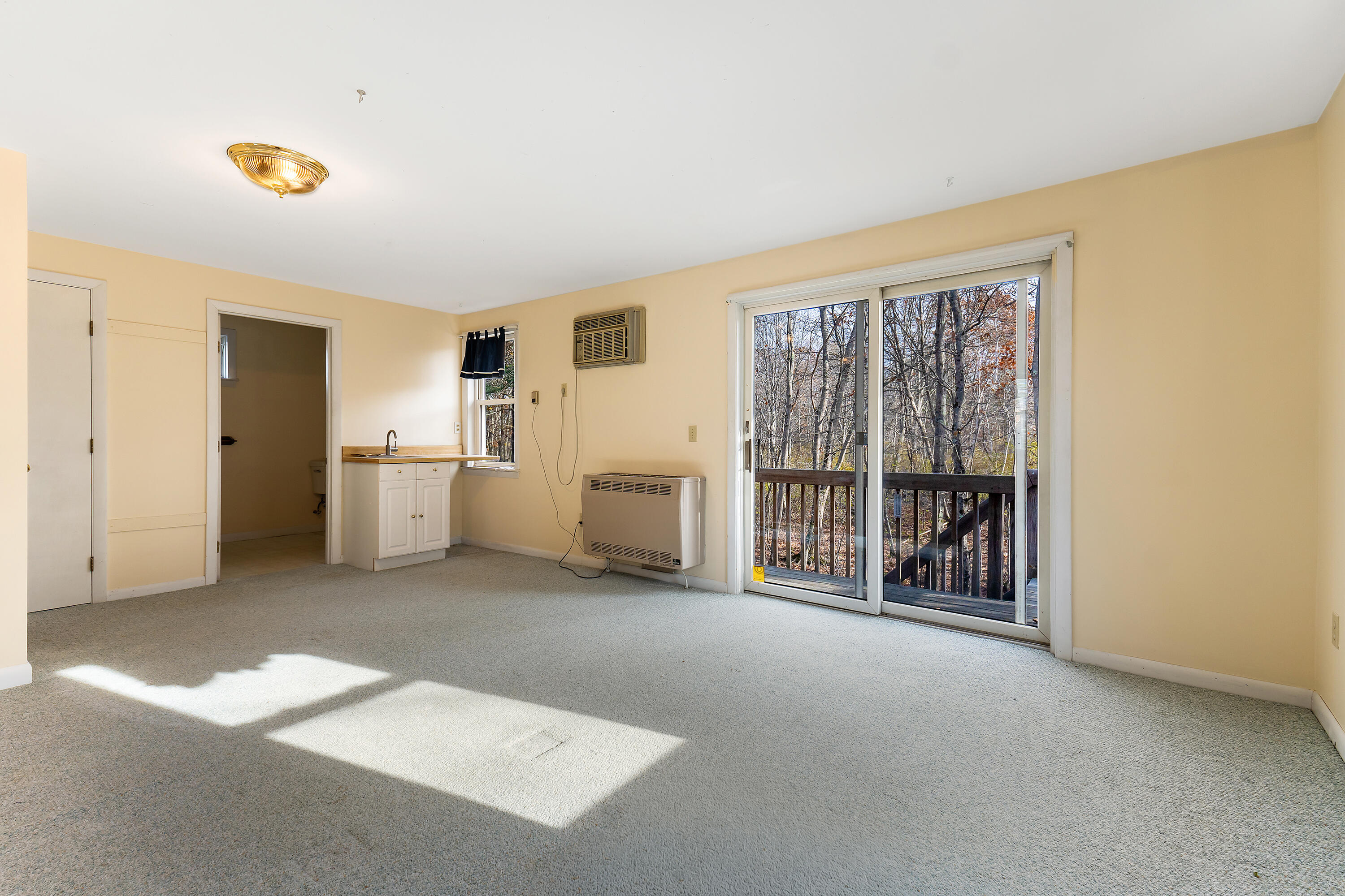 44 Ellen Circle