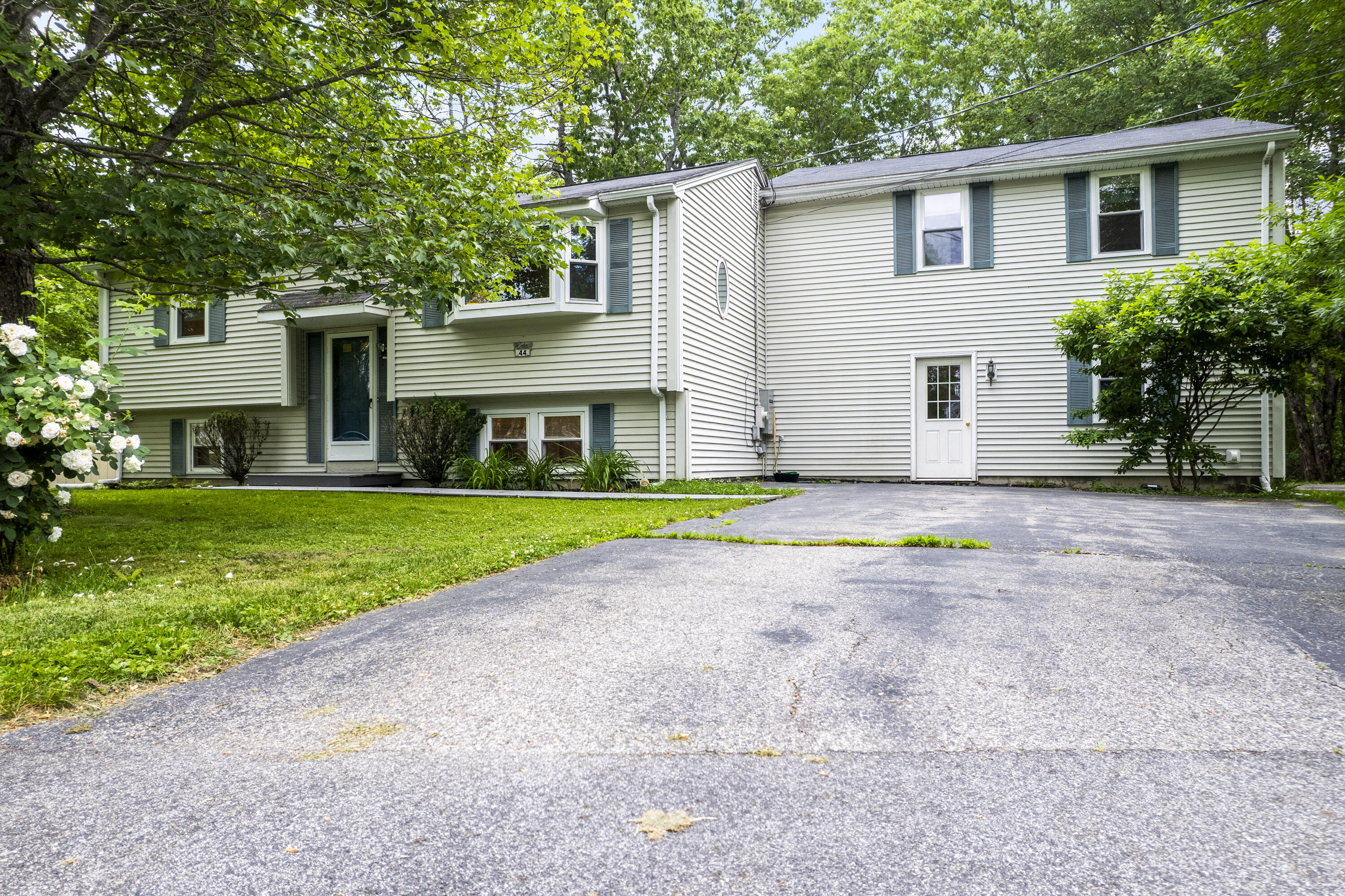 44 Ellen Circle