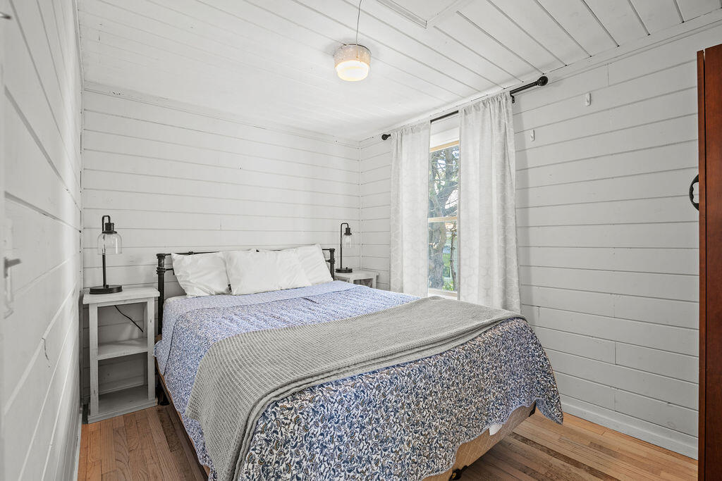 3 Surf Avenue