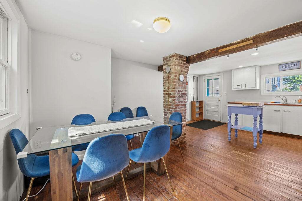 3 Surf Avenue