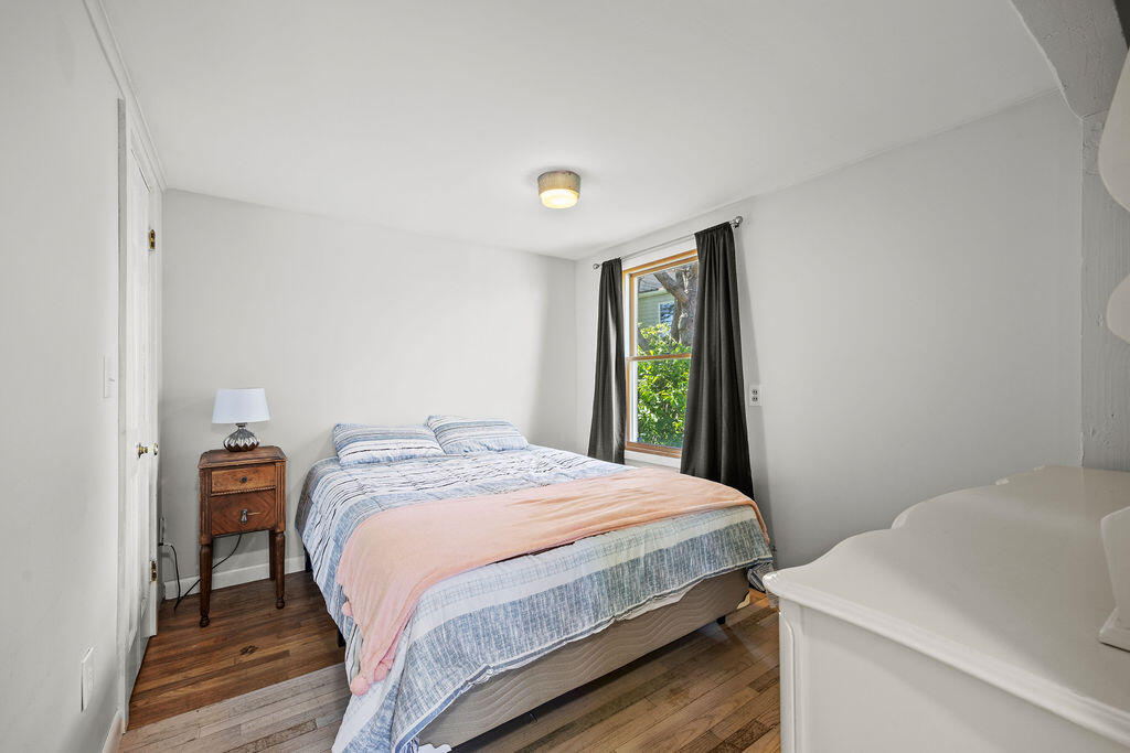 3 Surf Avenue