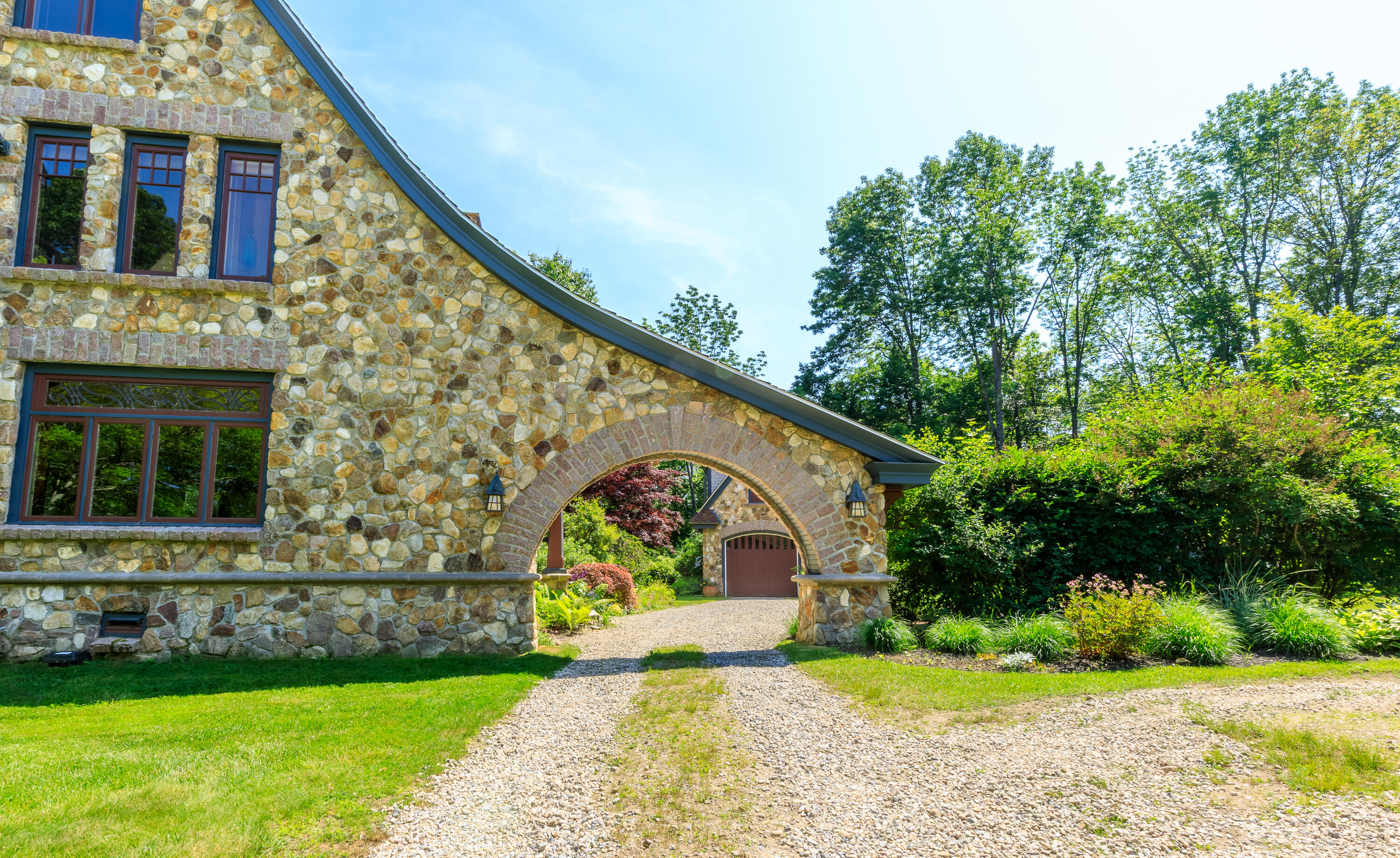 7 Central Landing Road