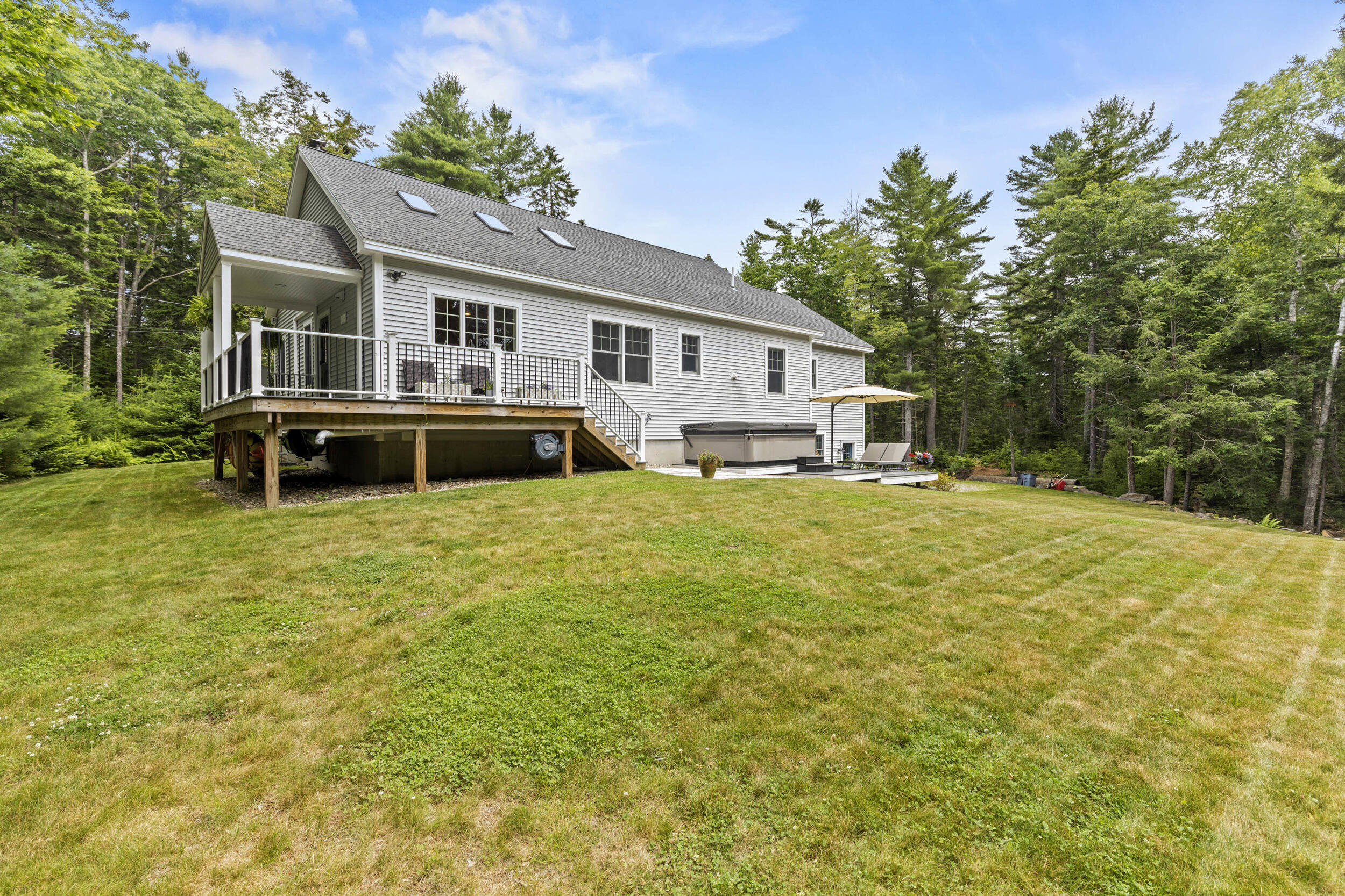 1 Woodford Trail