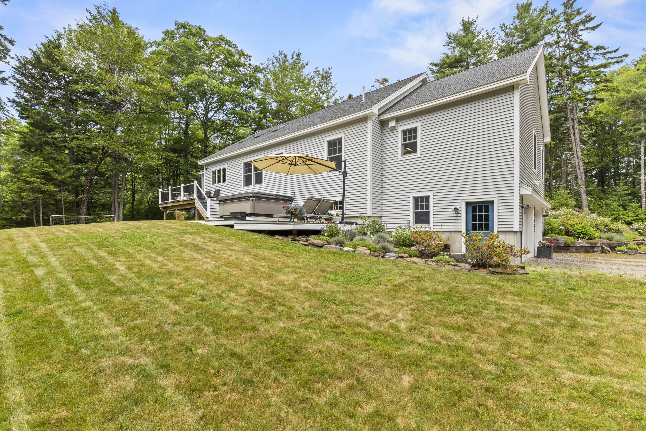 1 Woodford Trail