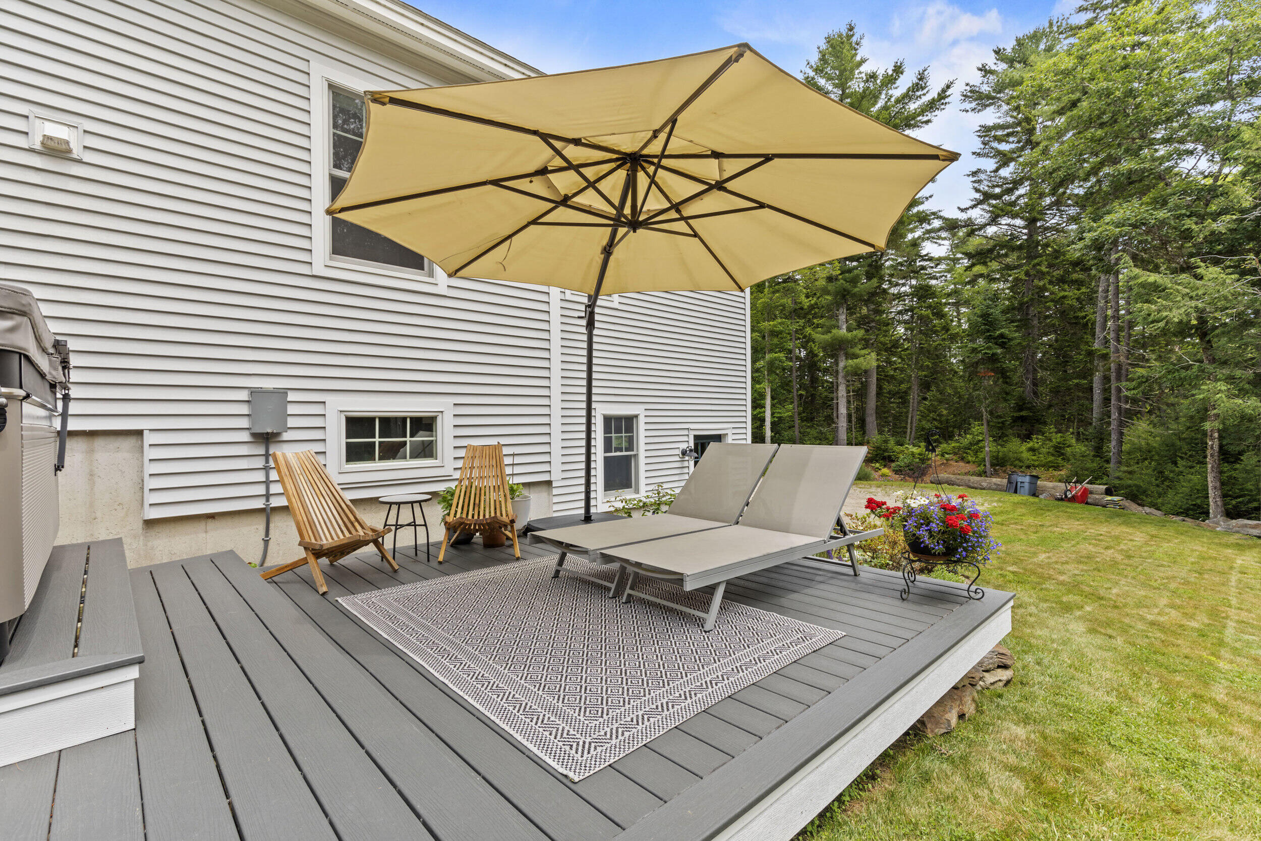 1 Woodford Trail