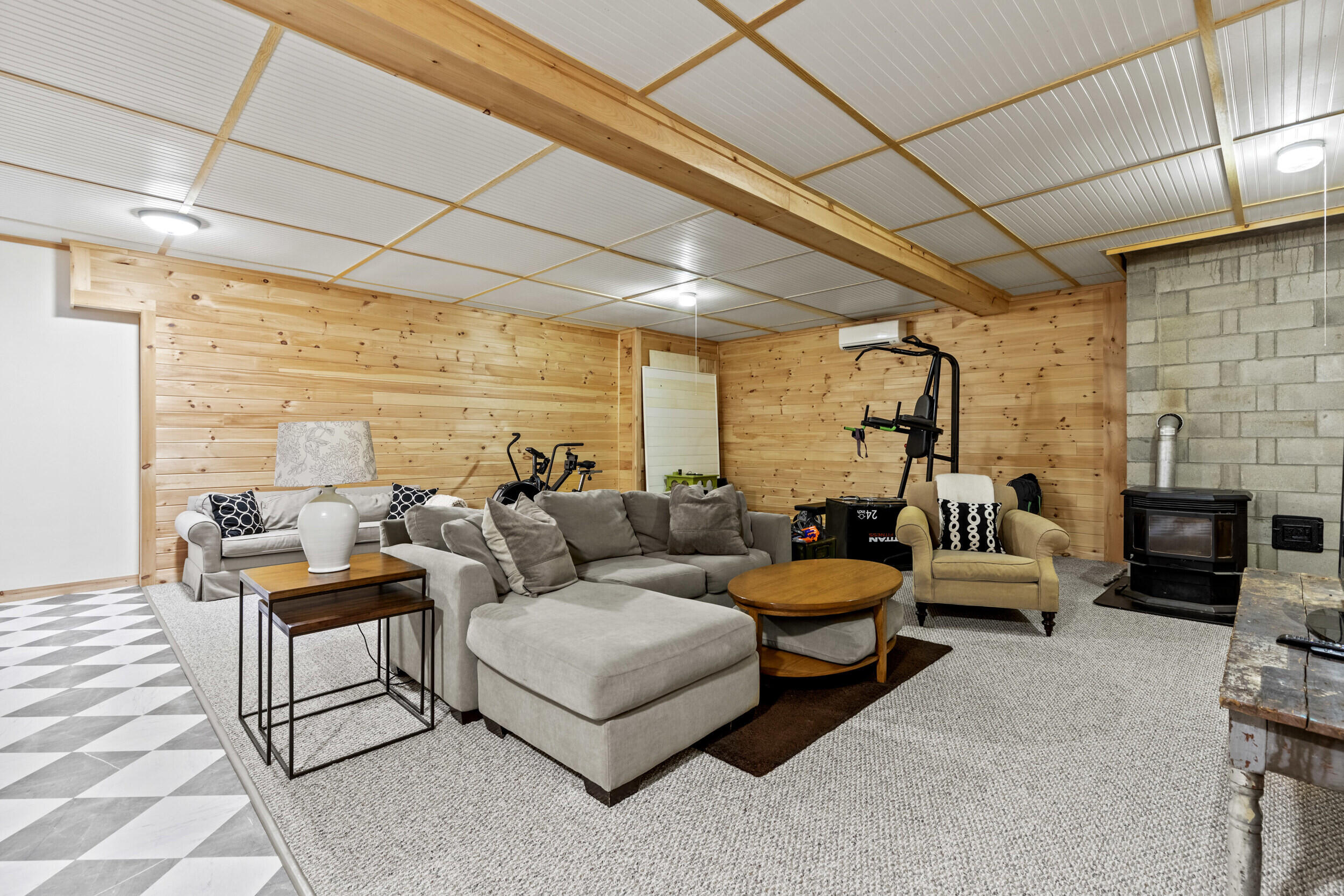 1 Woodford Trail