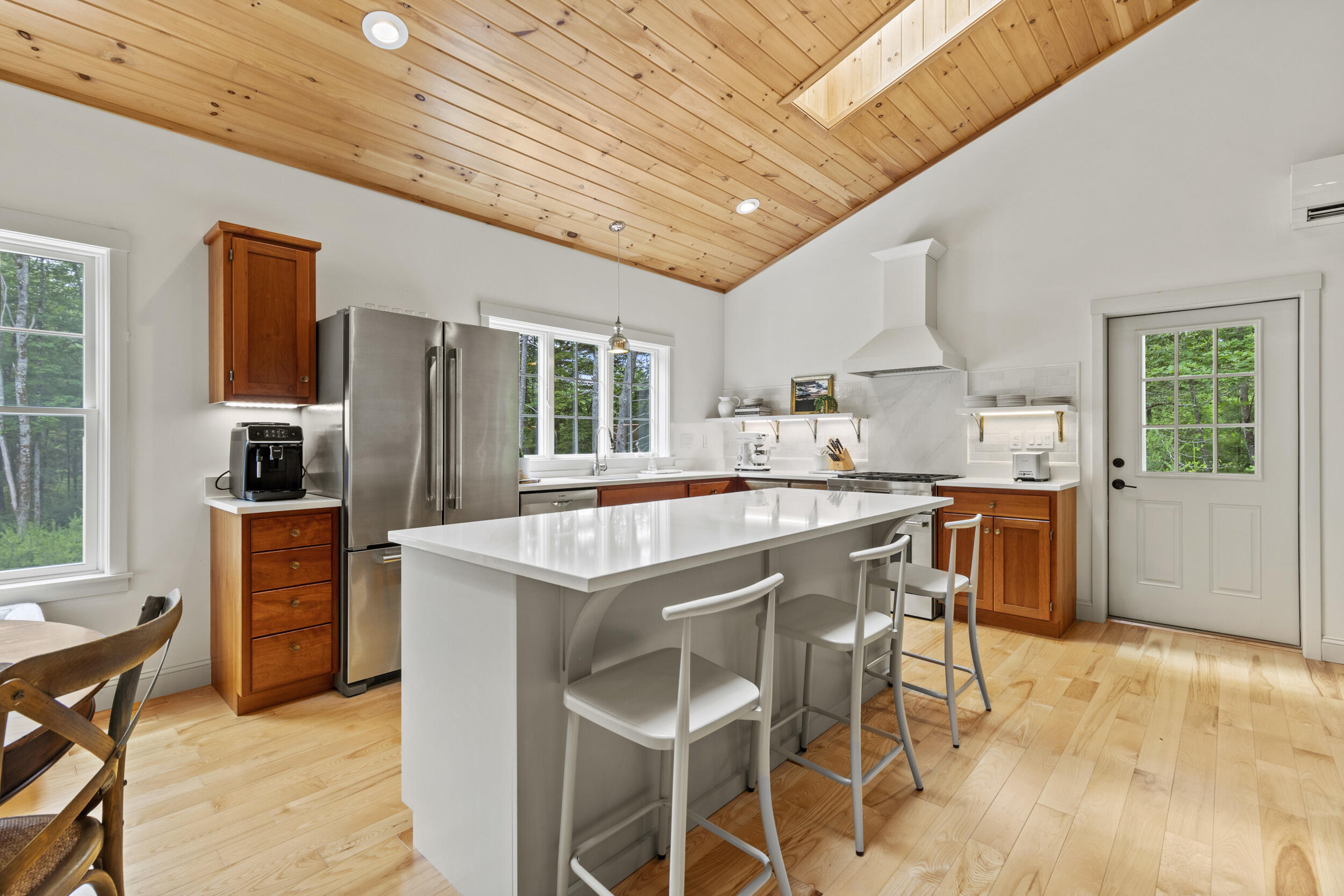 1 Woodford Trail