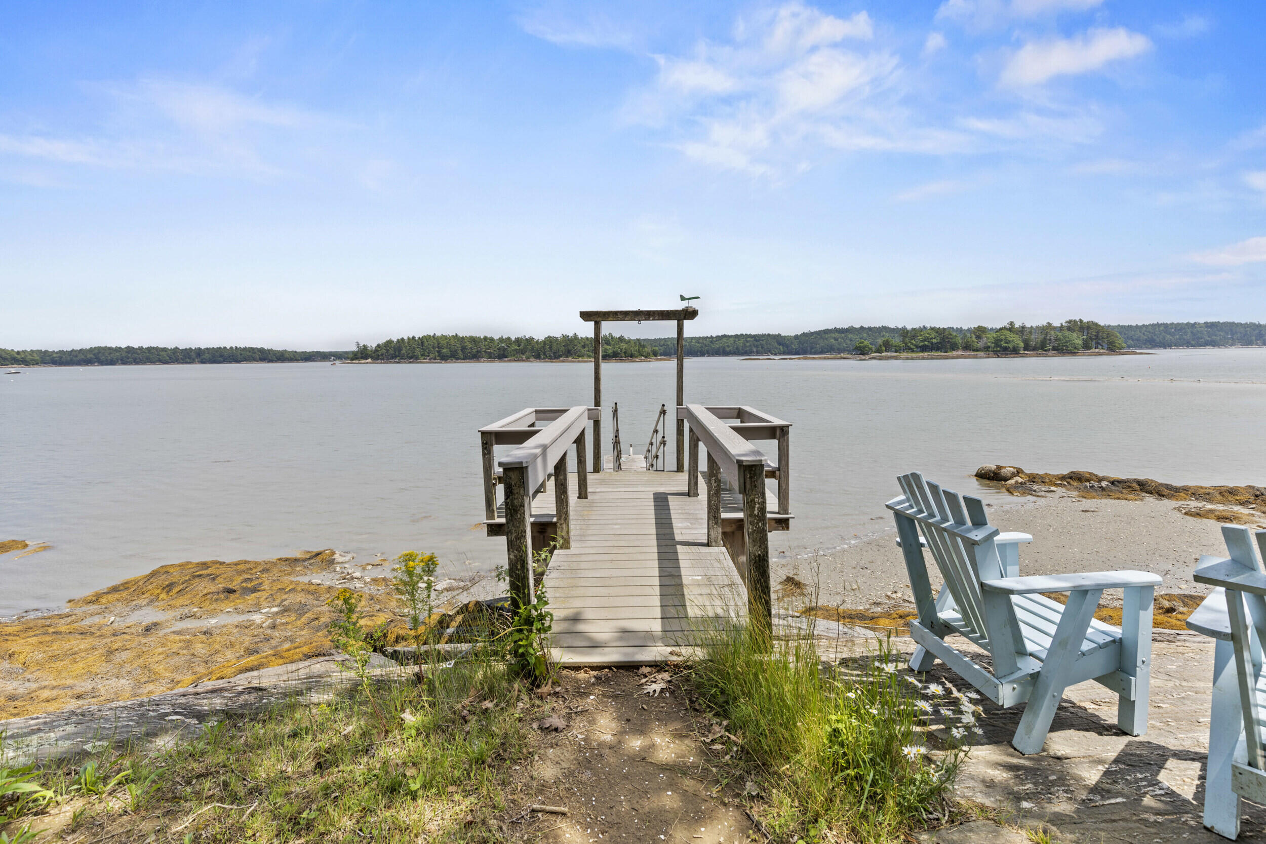 1 Woodford Trail