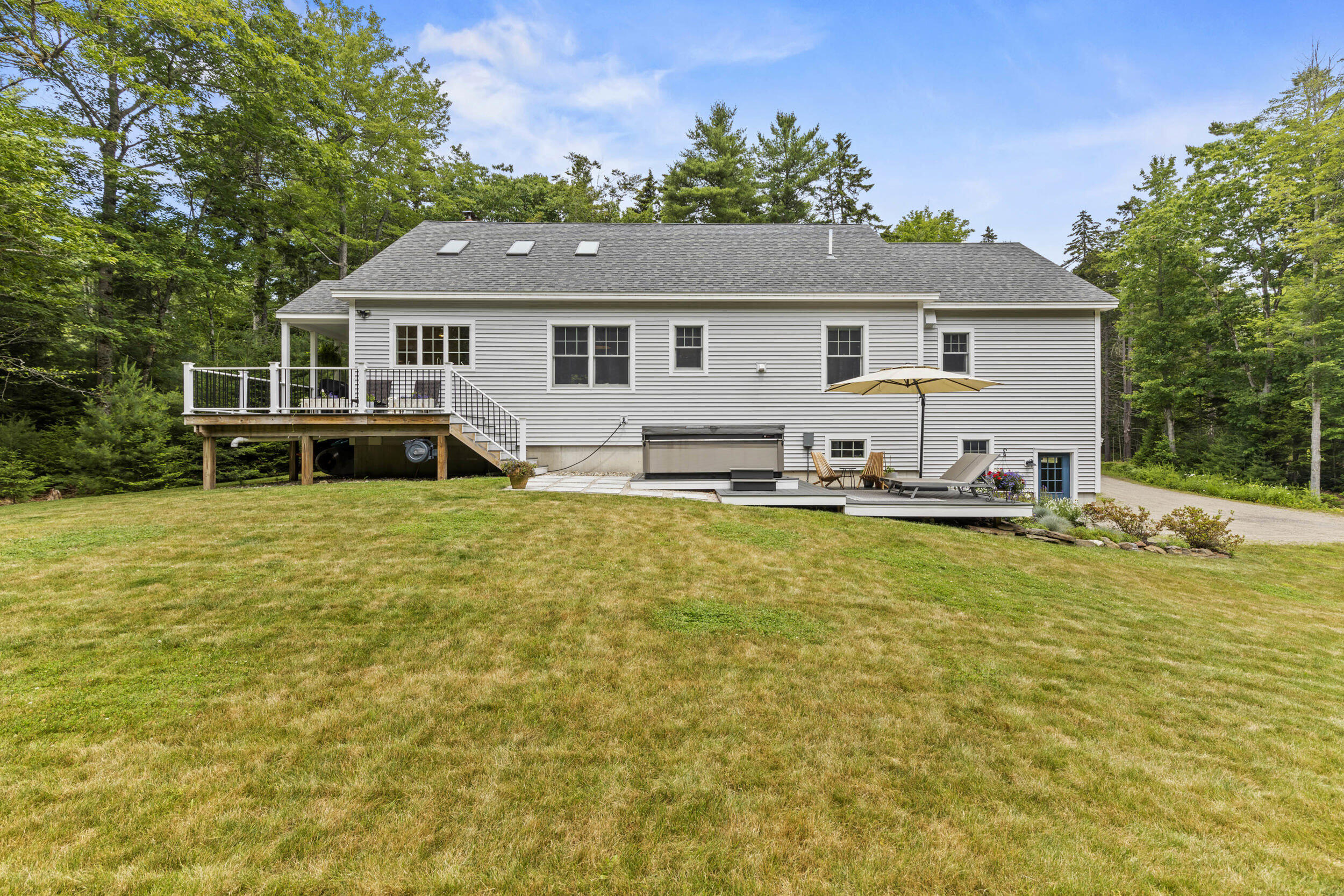 1 Woodford Trail