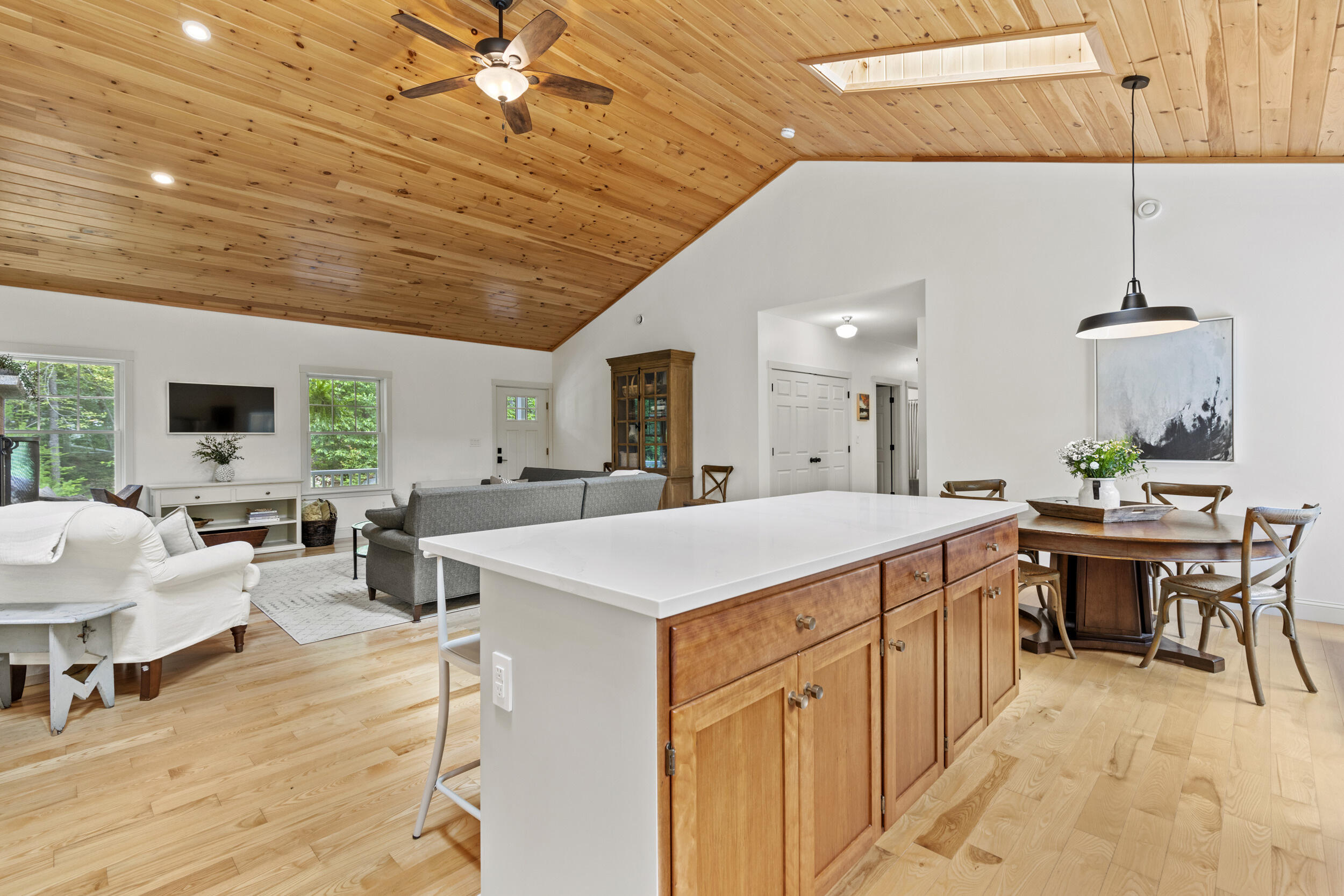 1 Woodford Trail