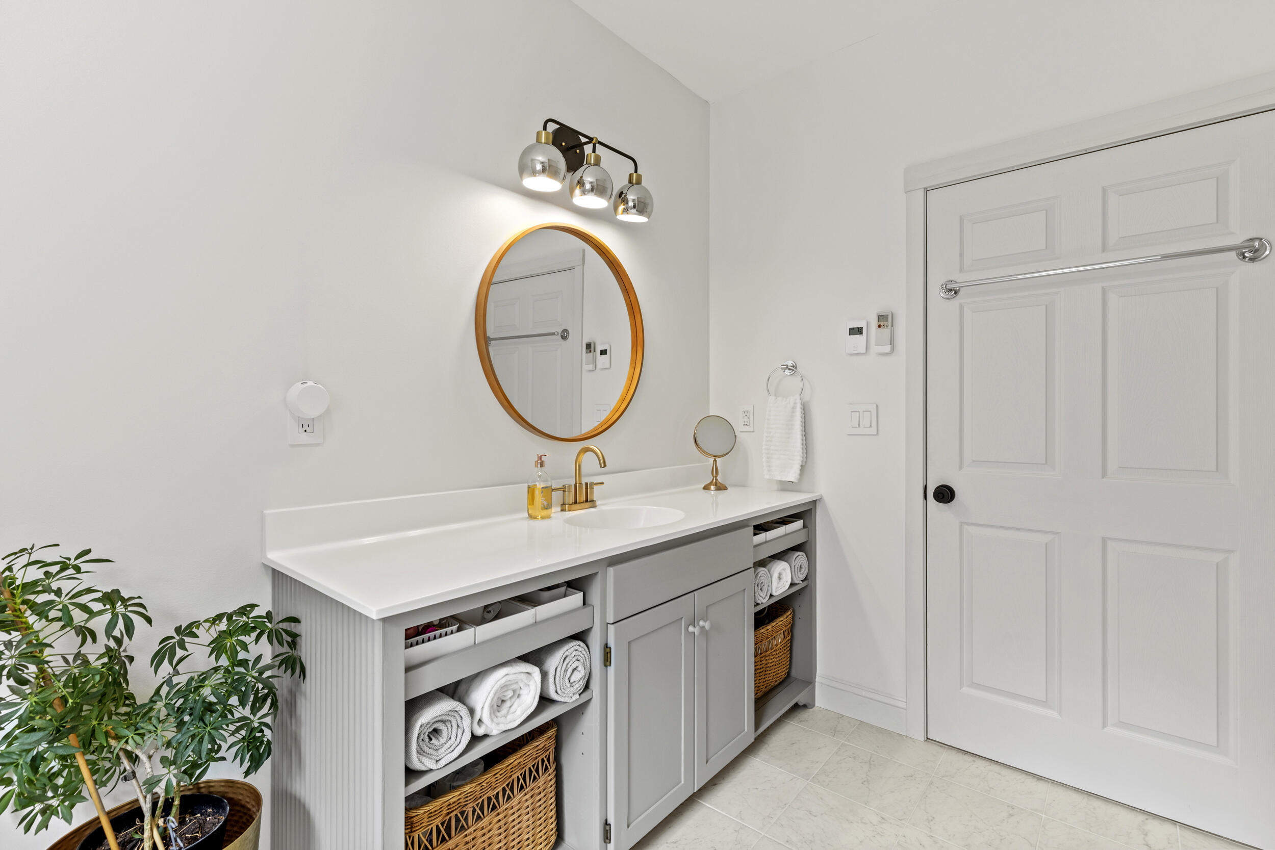 1 Woodford Trail