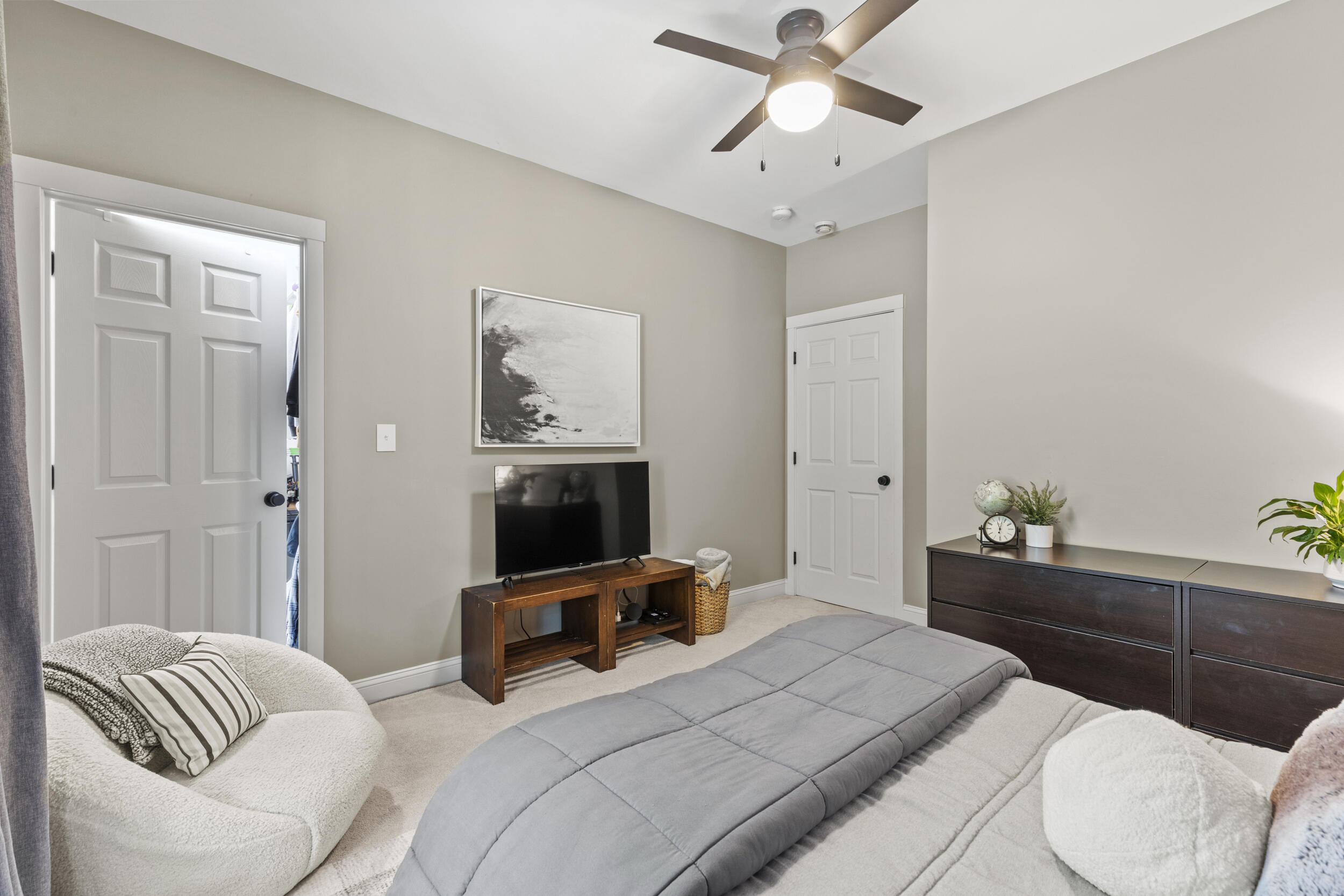 1 Woodford Trail