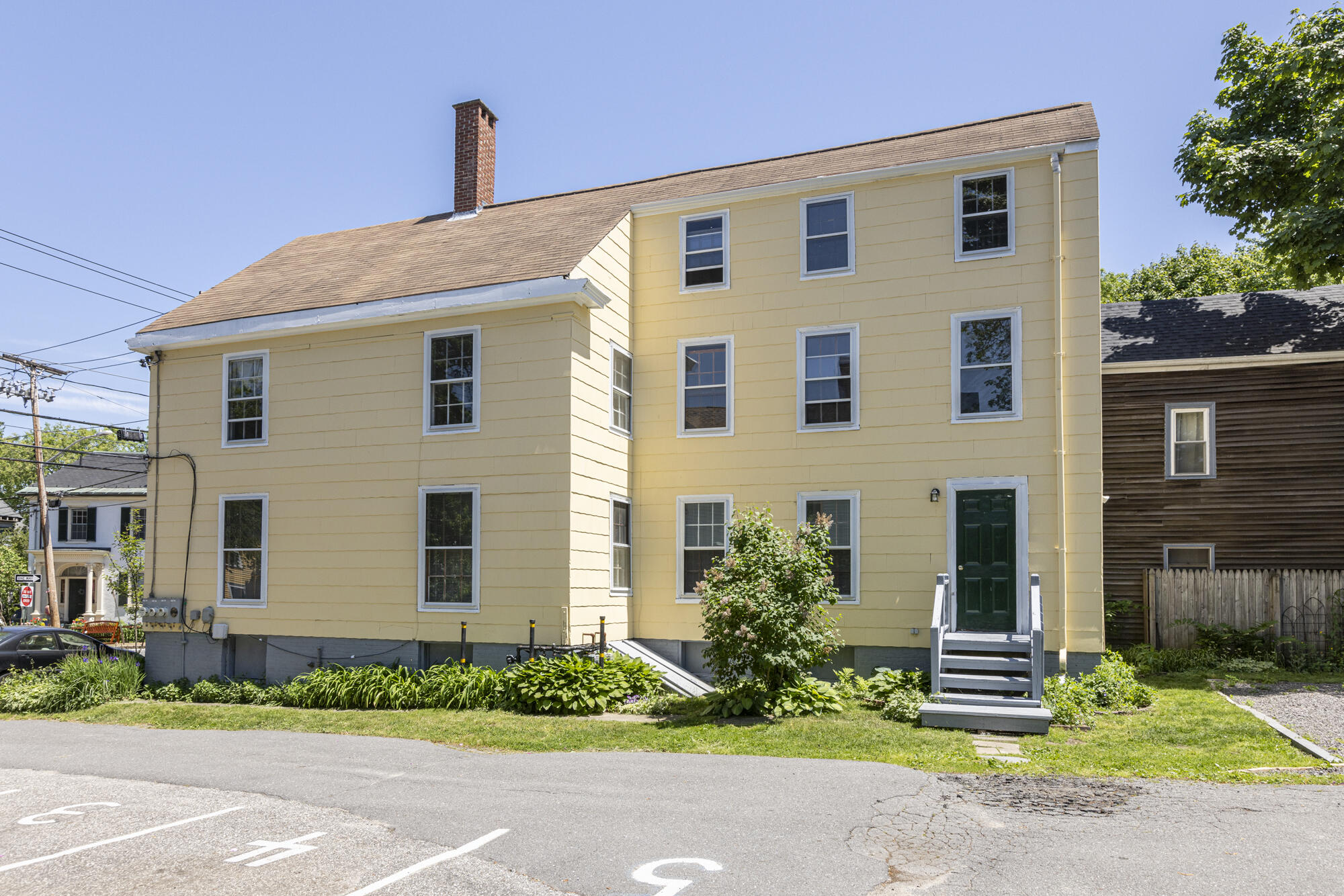 236 Brackett Street