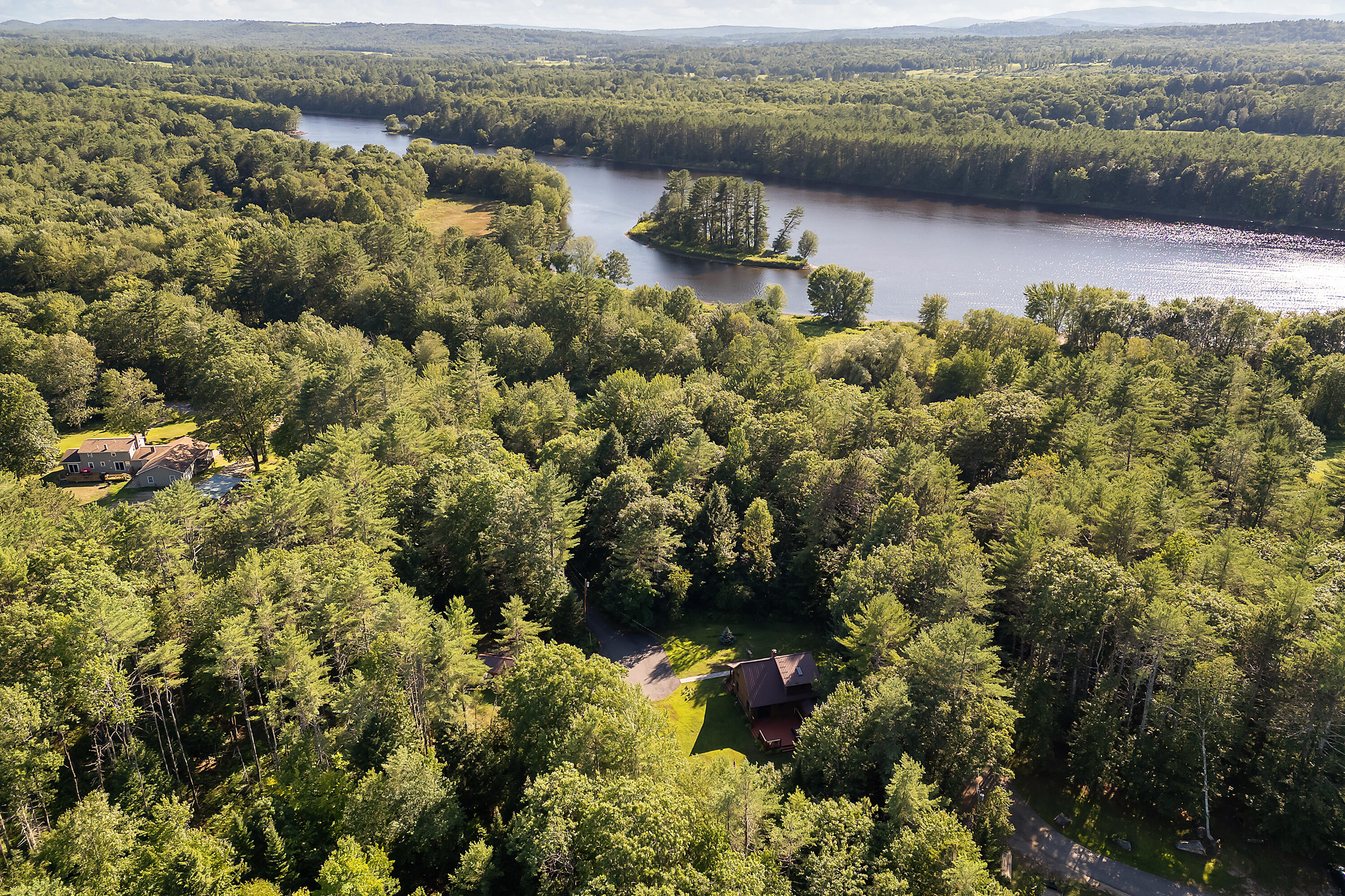 704 River Road