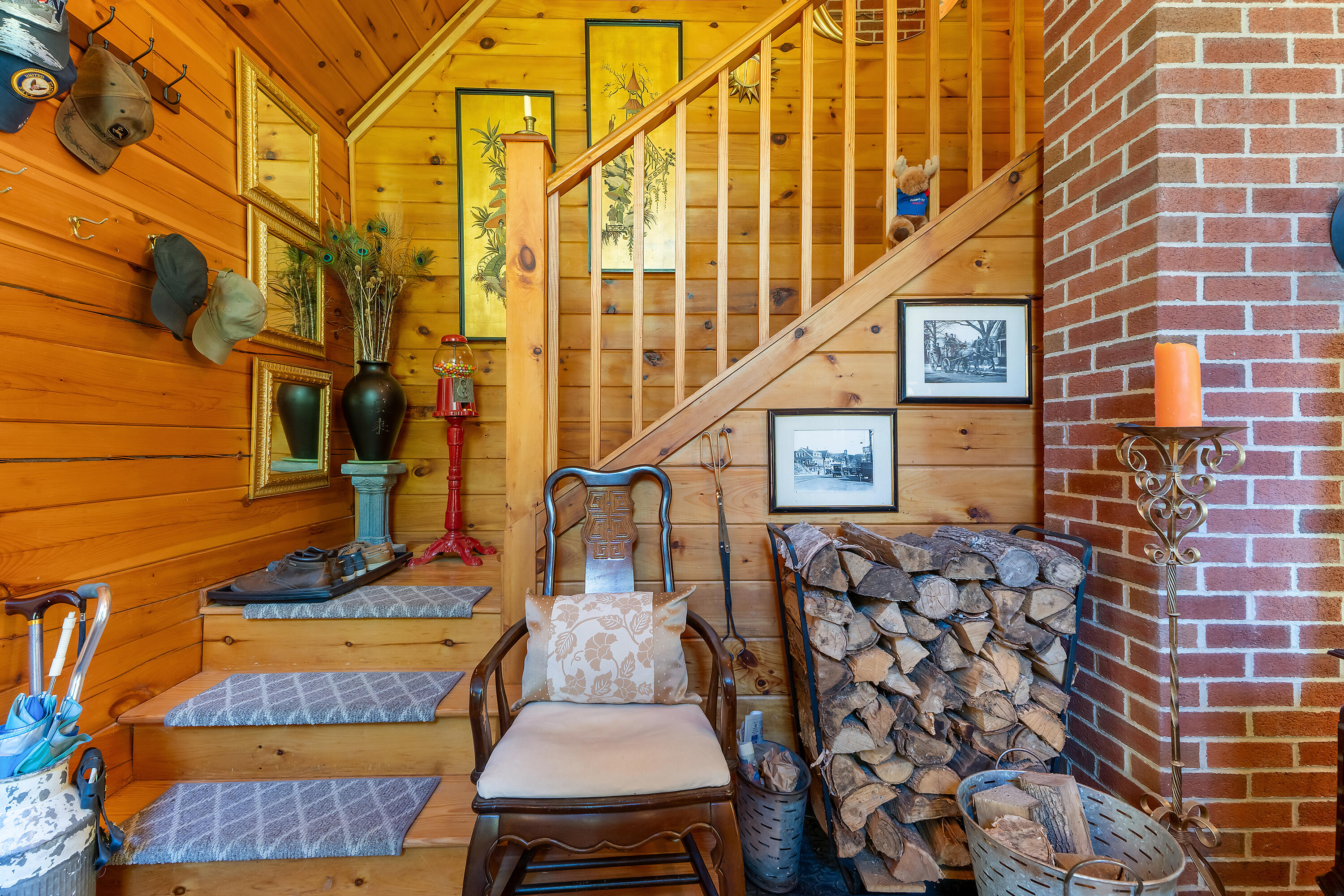 704 River Road