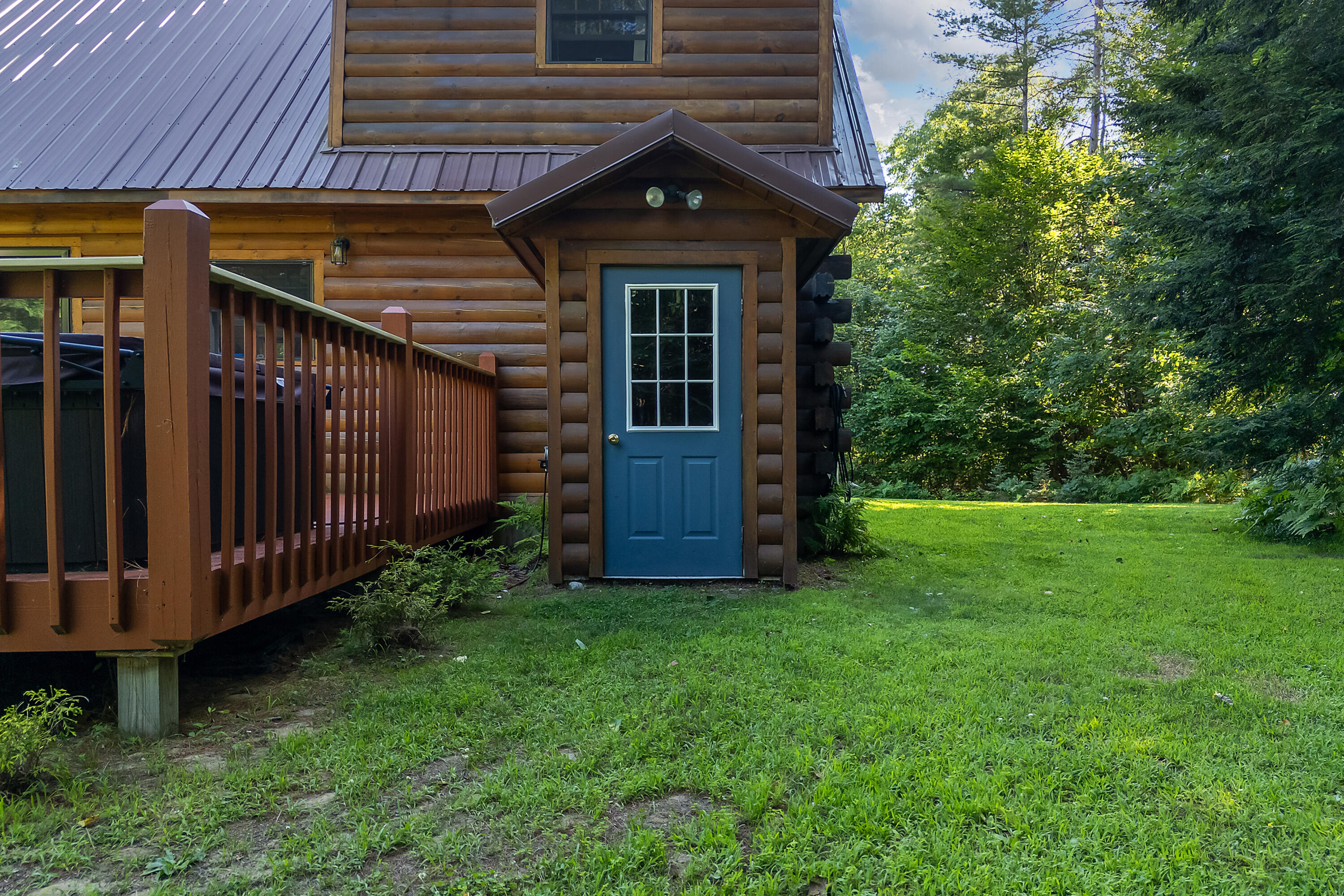 704 River Road