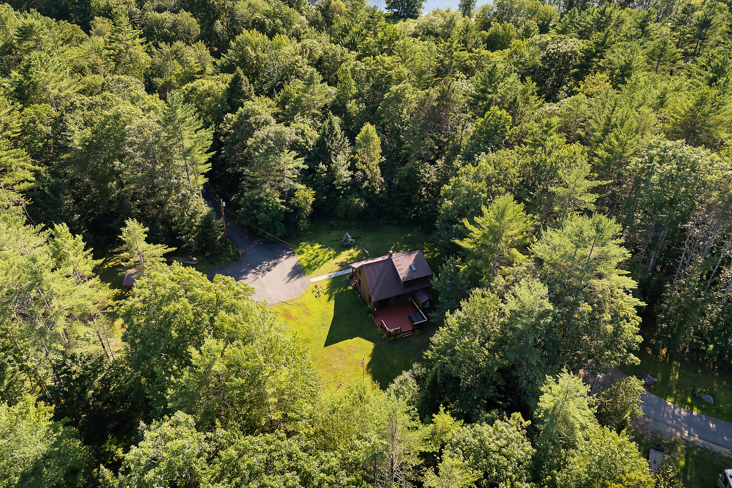 704 River Road