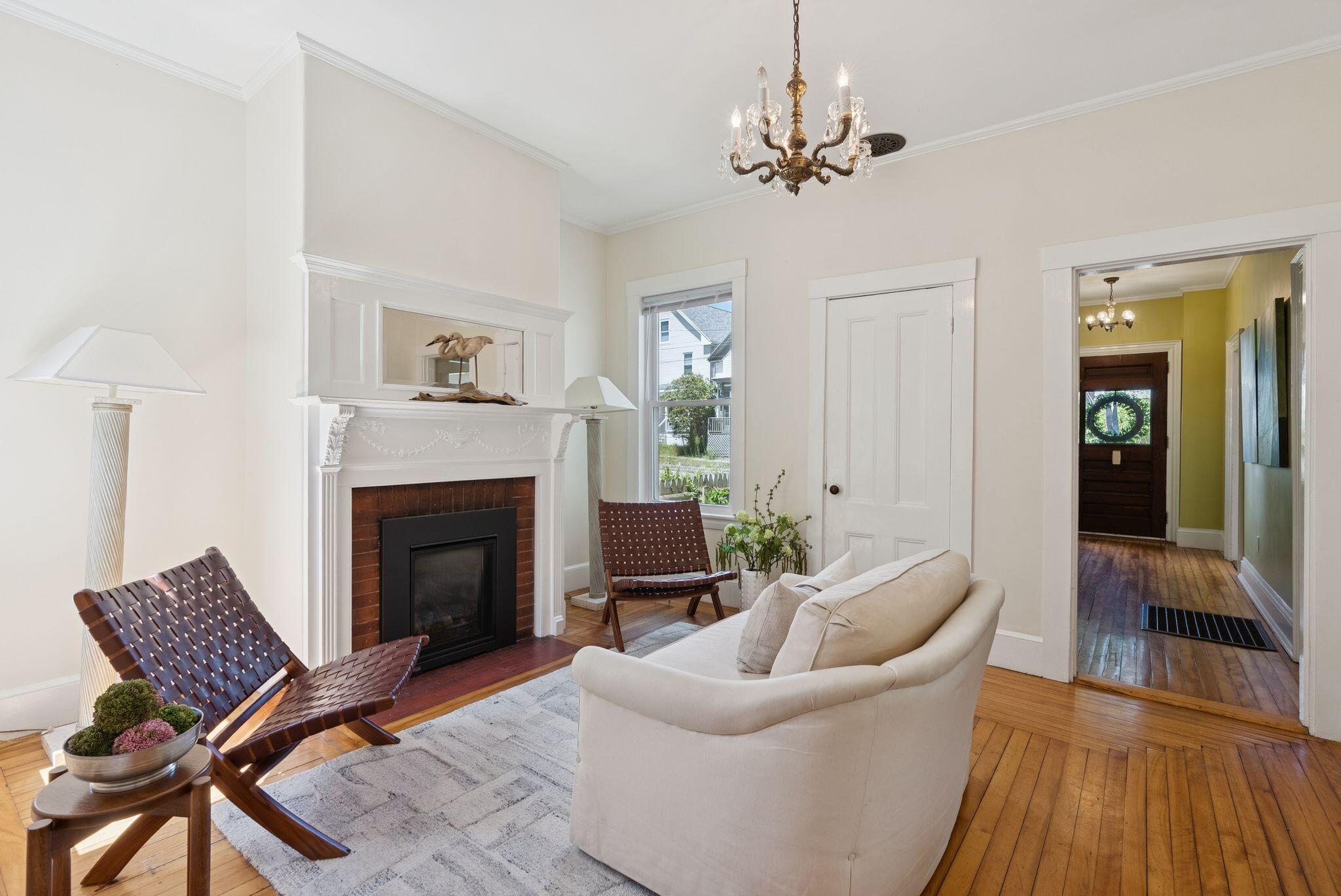 236-240 Concord Street W