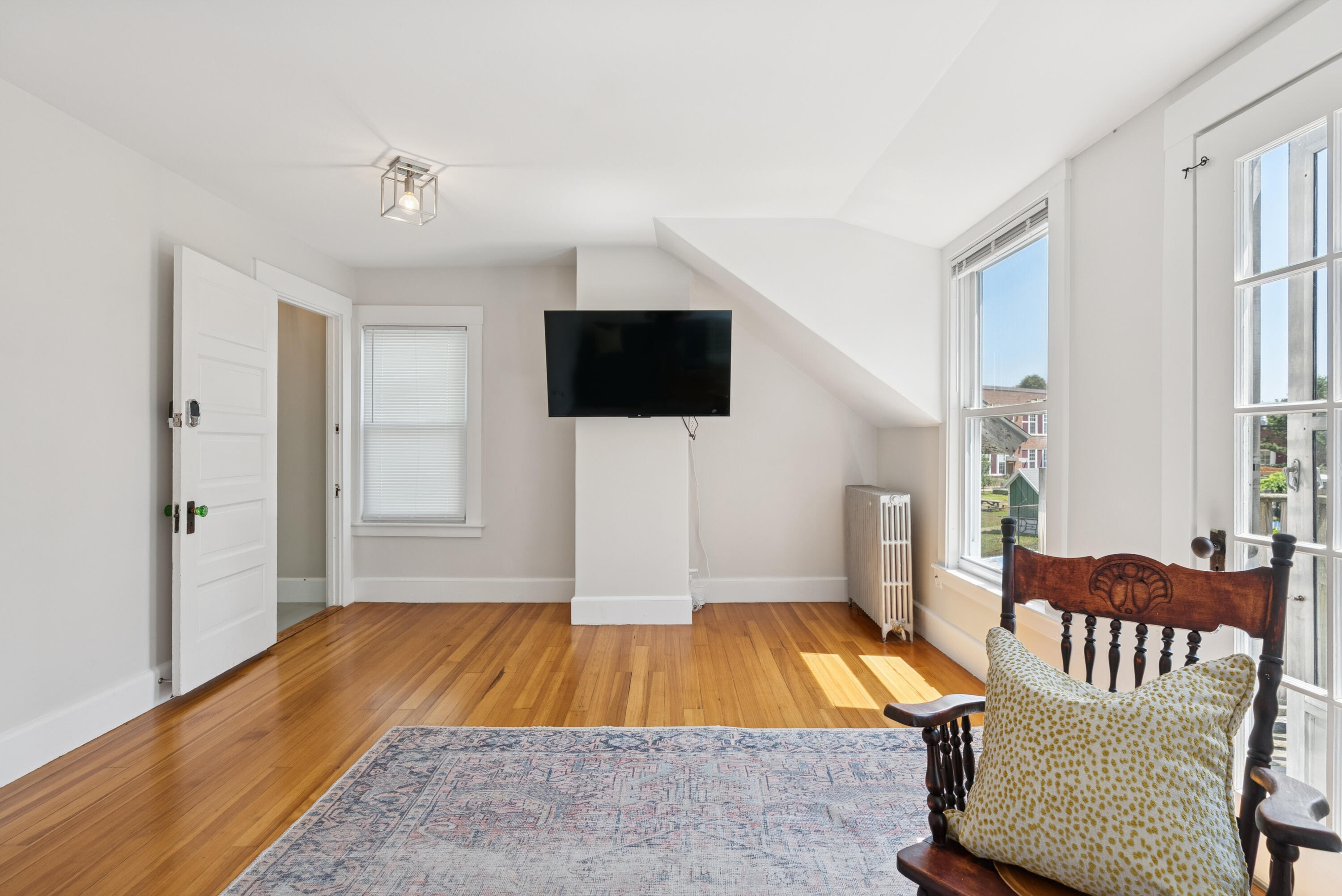 236-240 Concord Street W