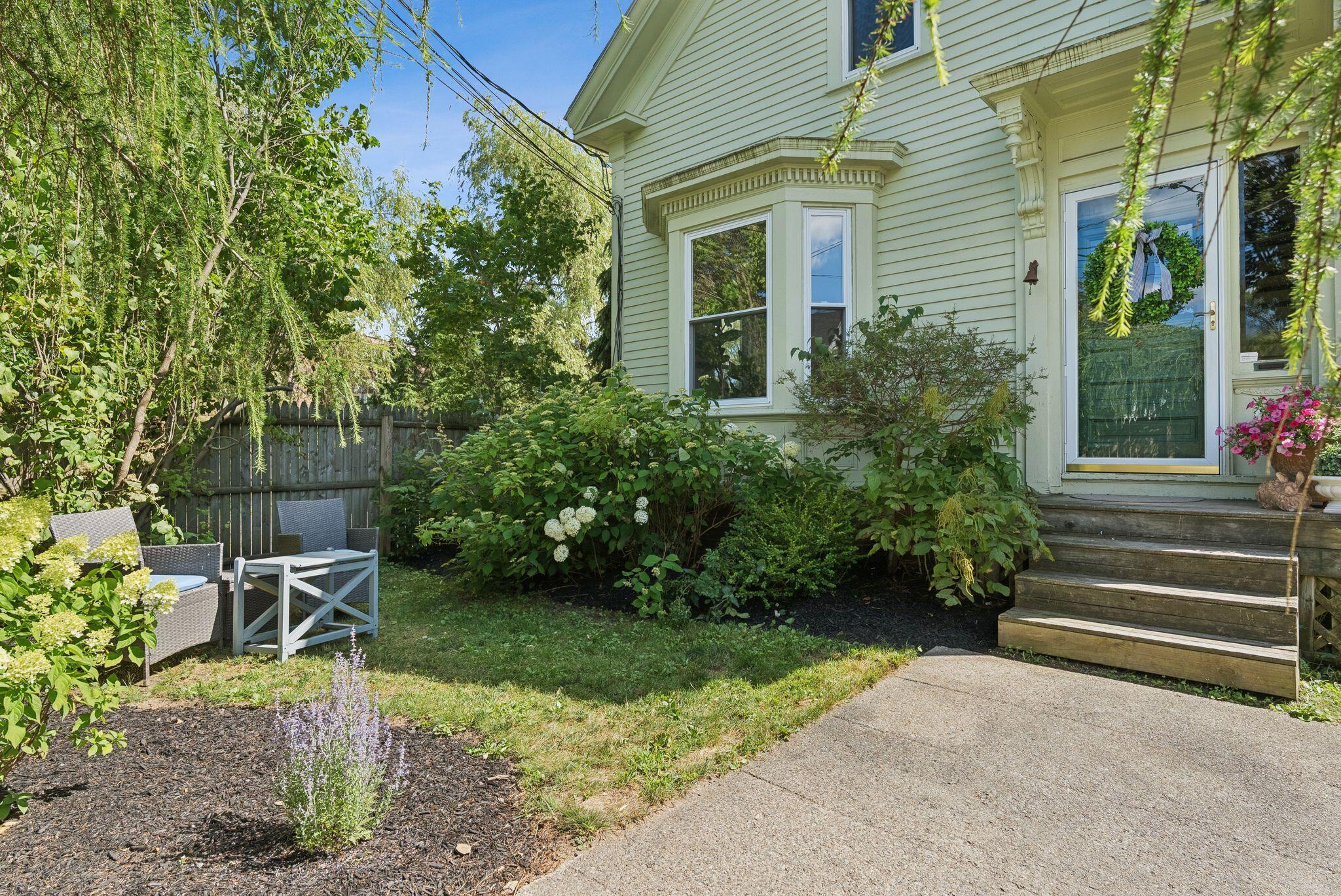 236-240 Concord Street W
