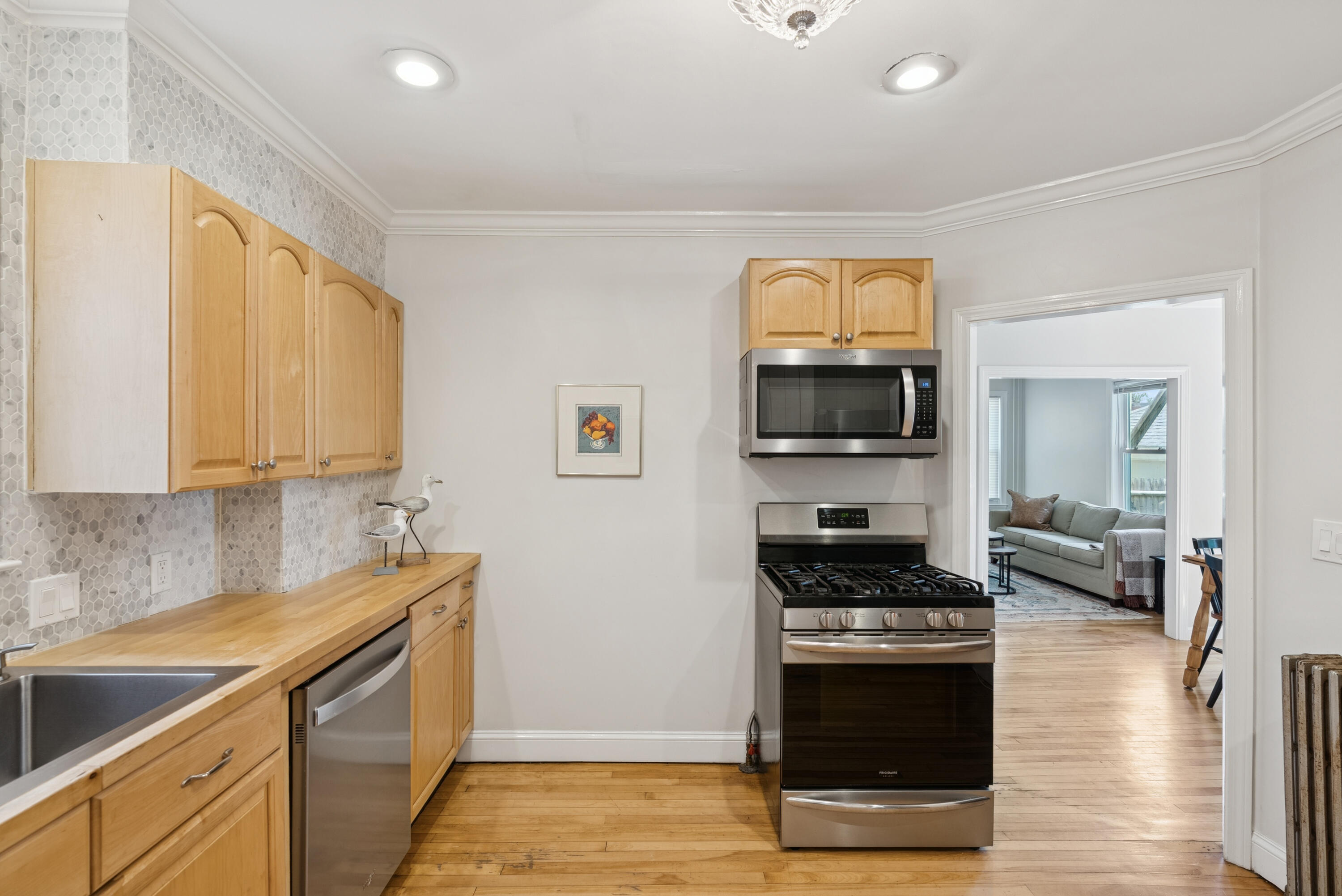 236-240 Concord Street W