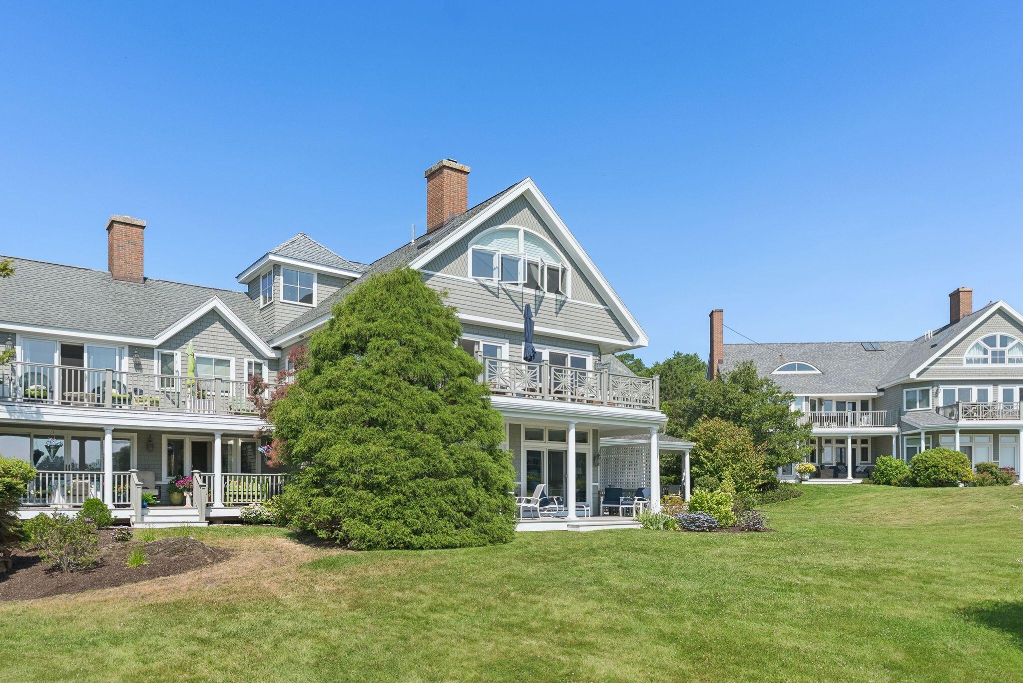 25 Atlantic Drive 25