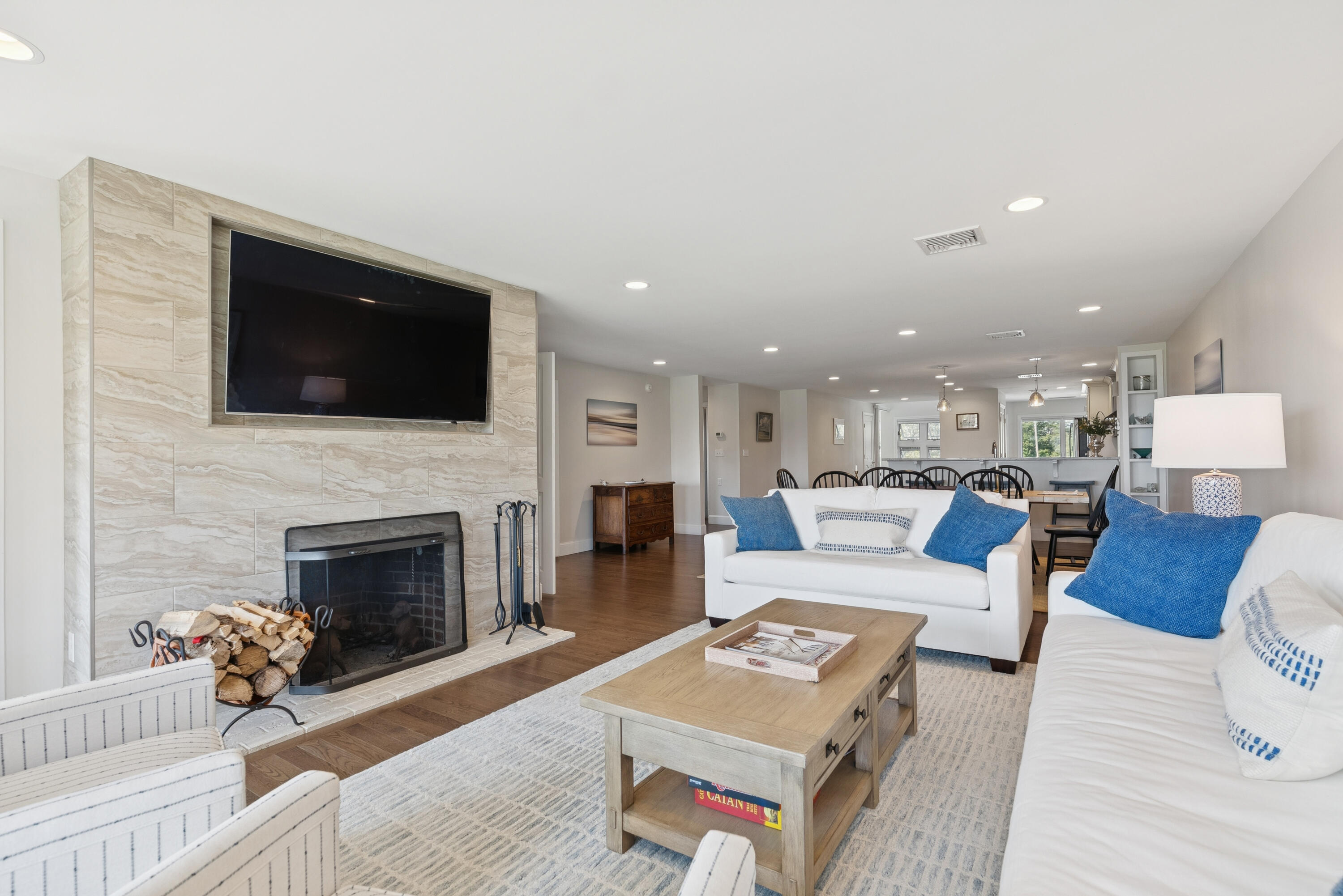 25 Atlantic Drive 25