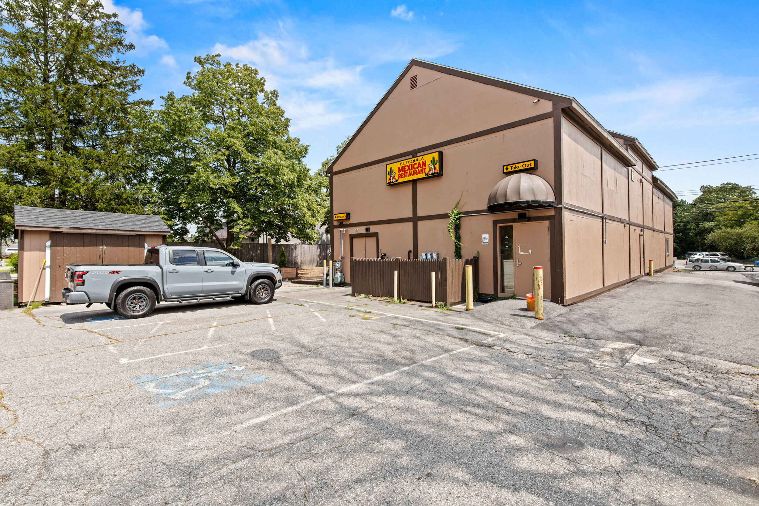 512 Main Street