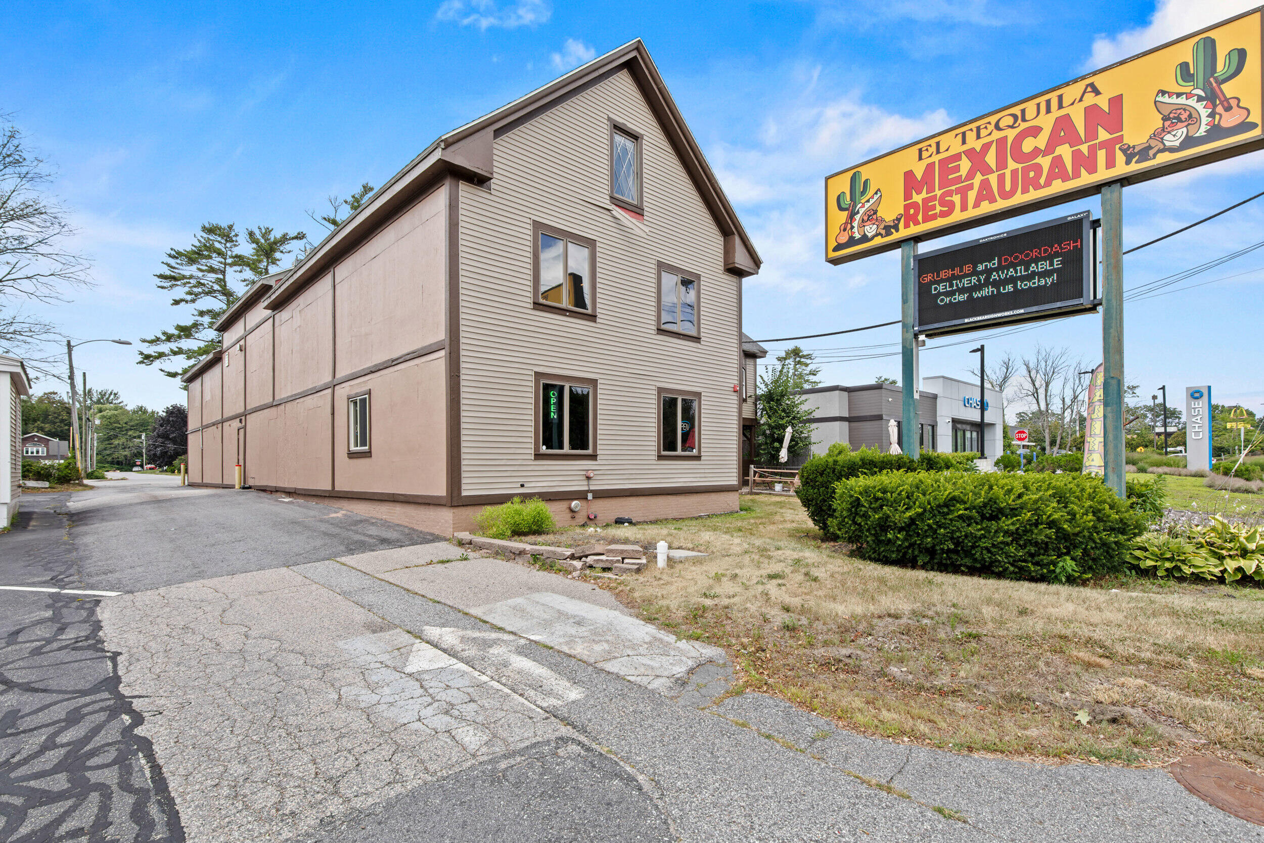 512 Main Street