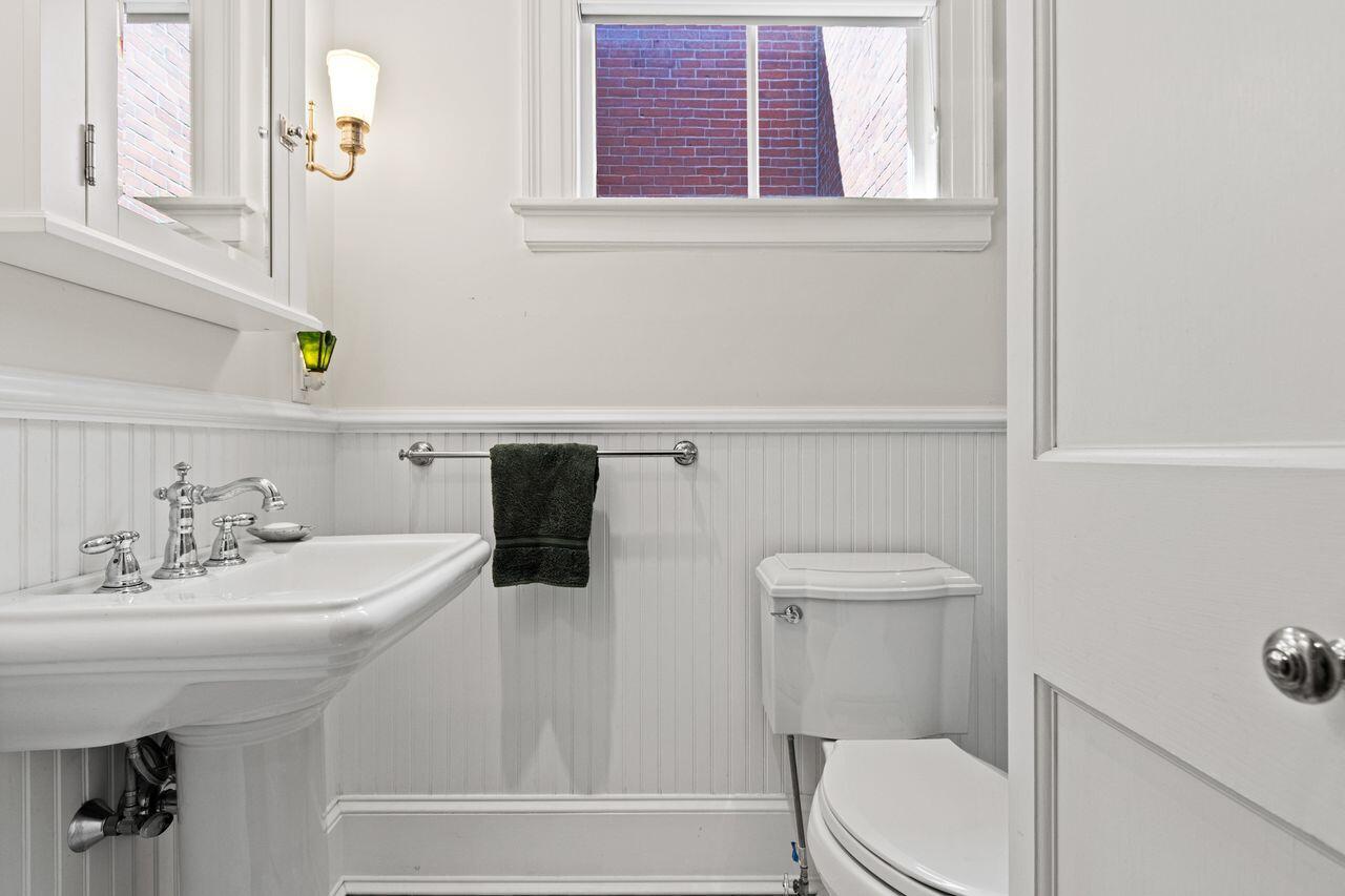 199 Vaughan Street, 6