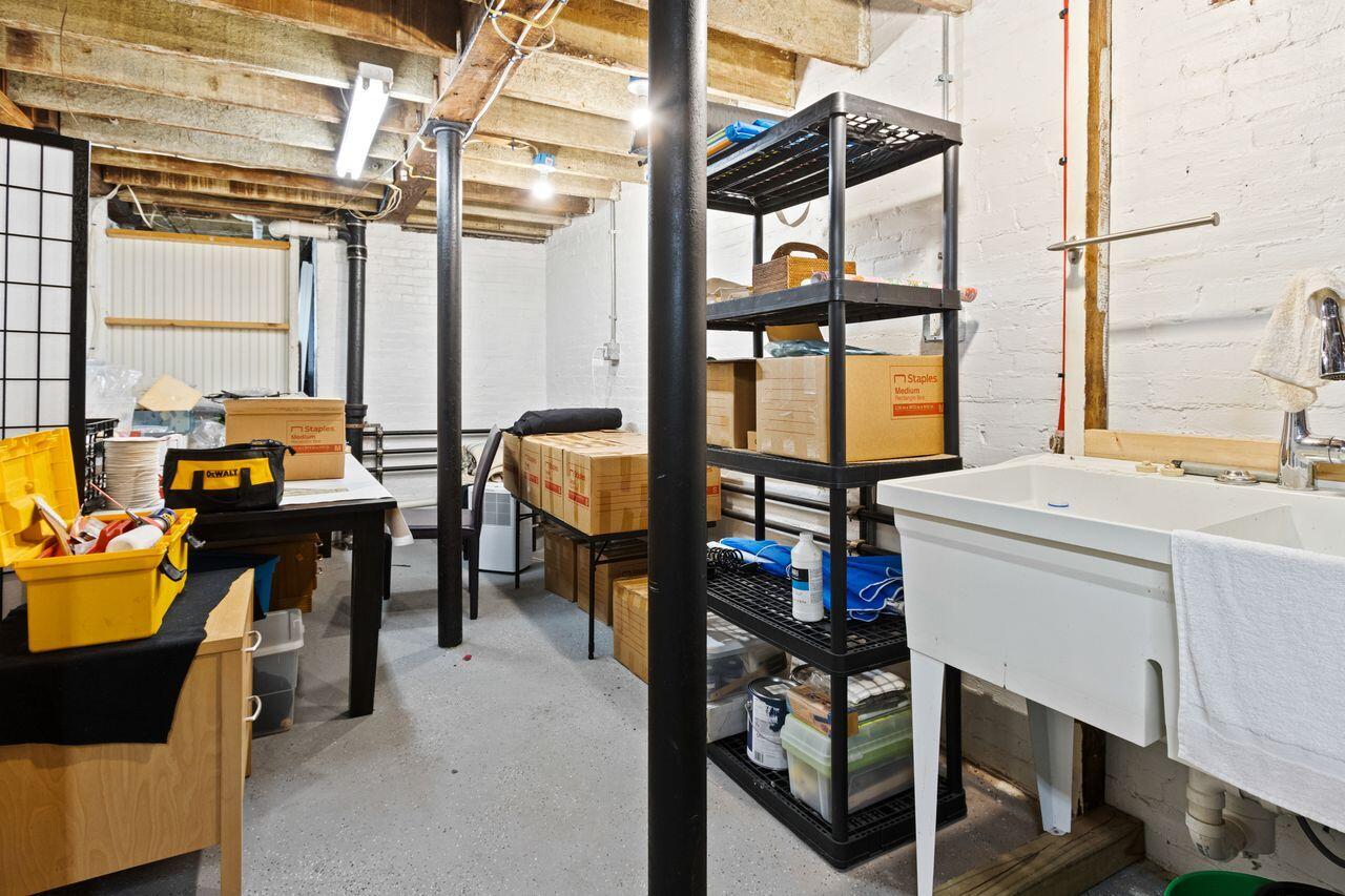 199 Vaughan Street, 6