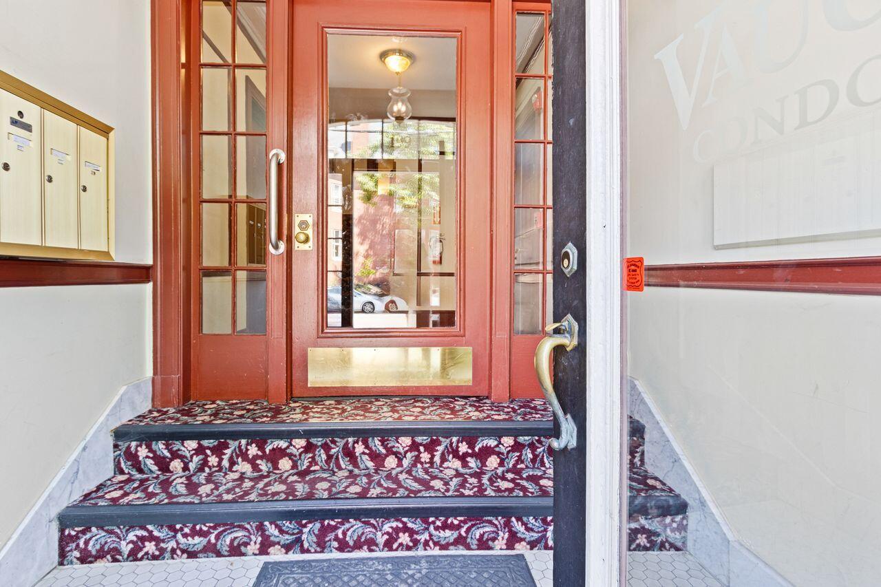 199 Vaughan Street, 6