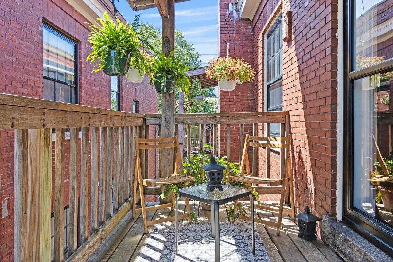 199 Vaughan Street, 6