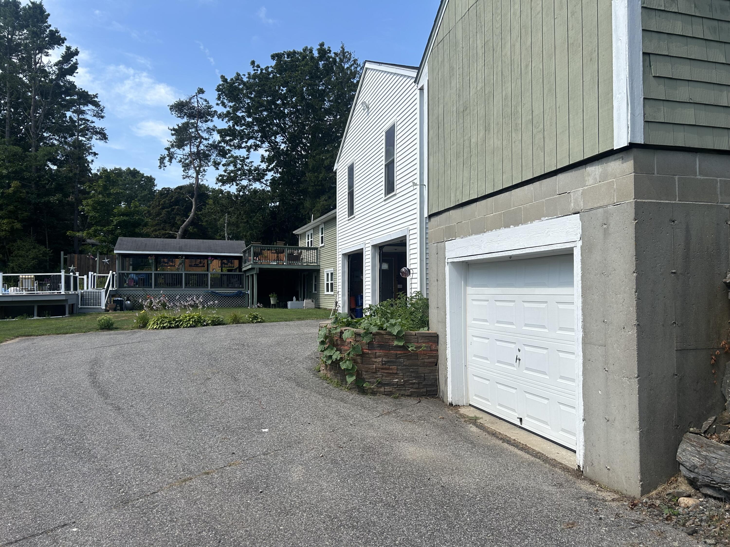 144 Fowler Road