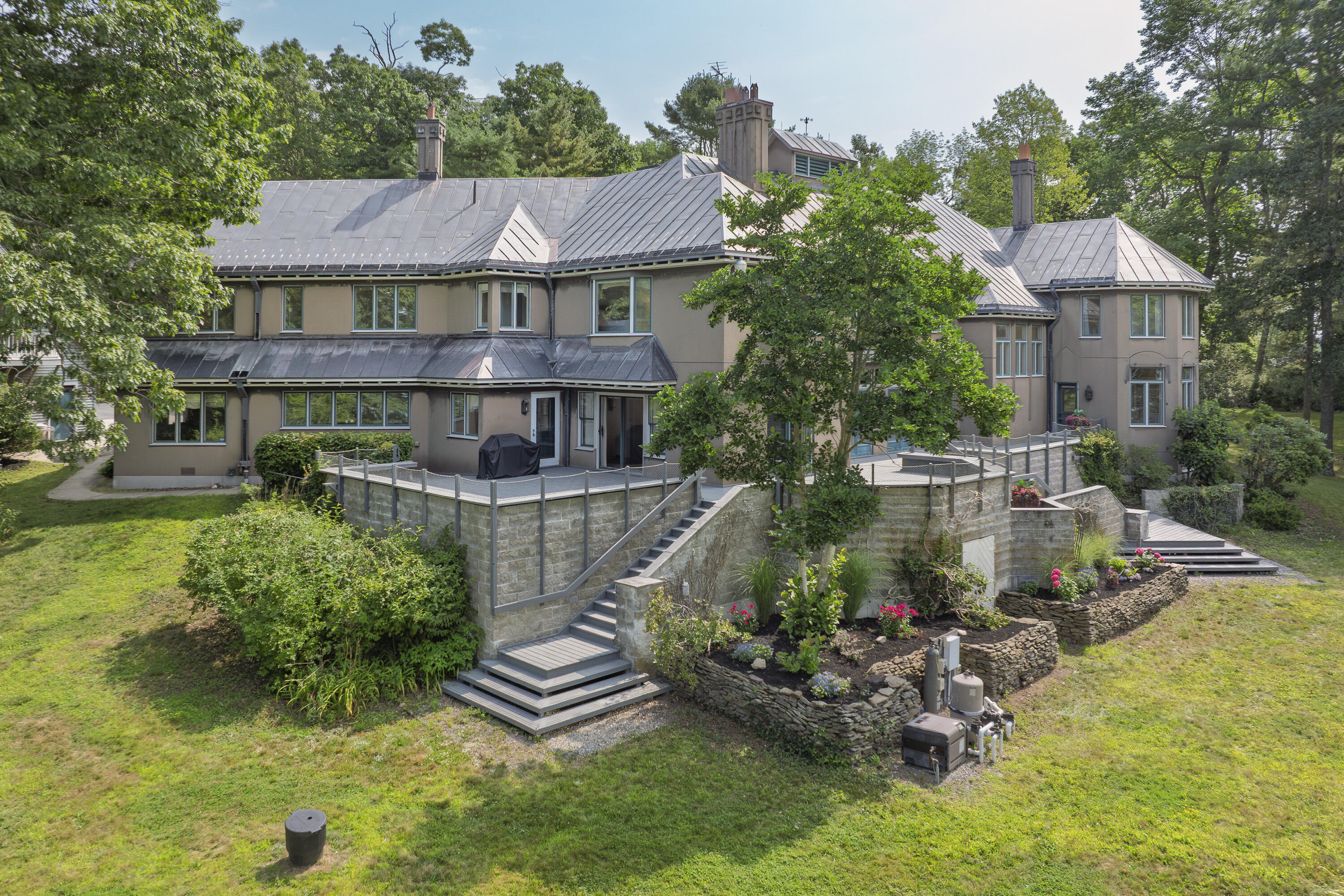 7 LMC Lane