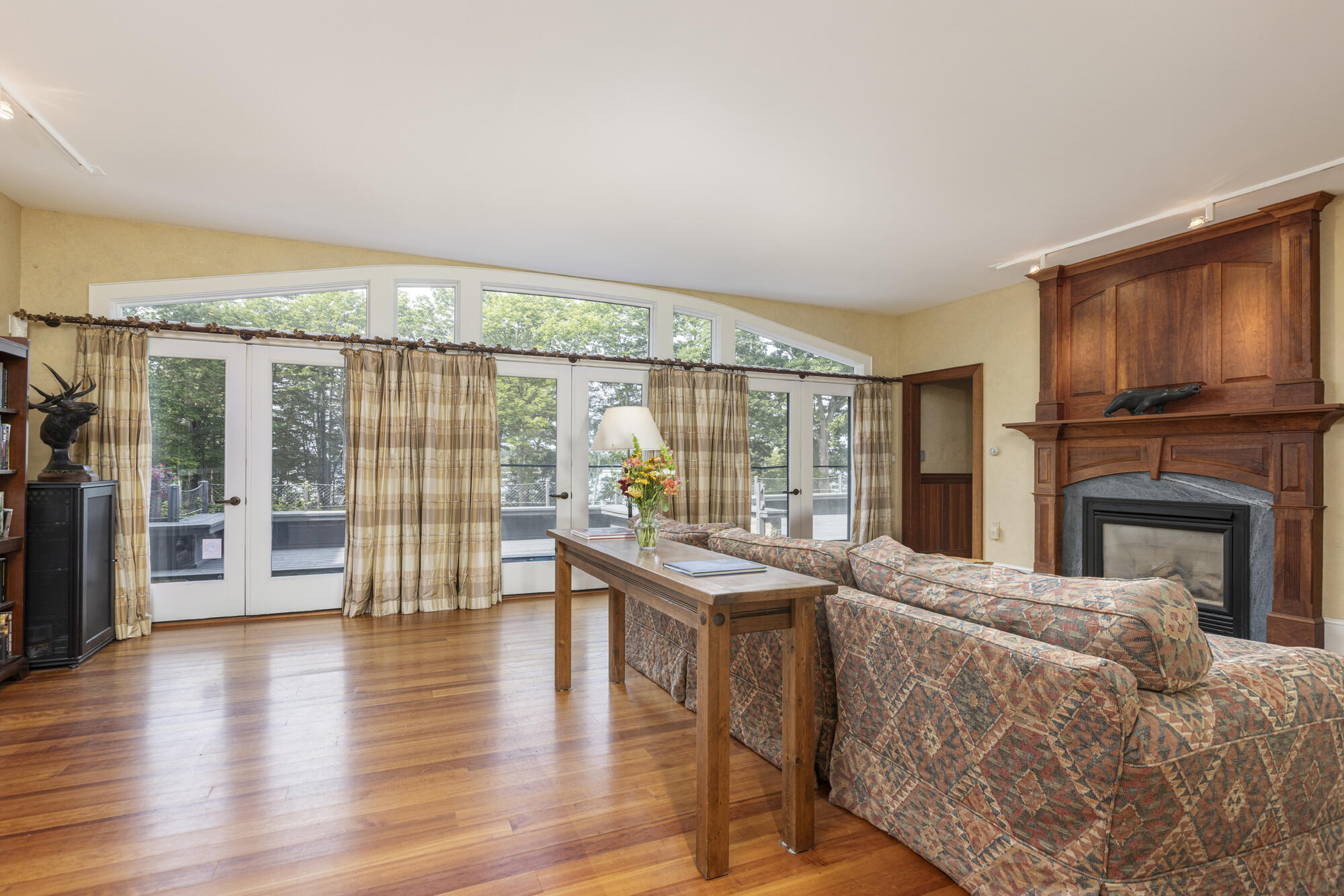 7 LMC Lane