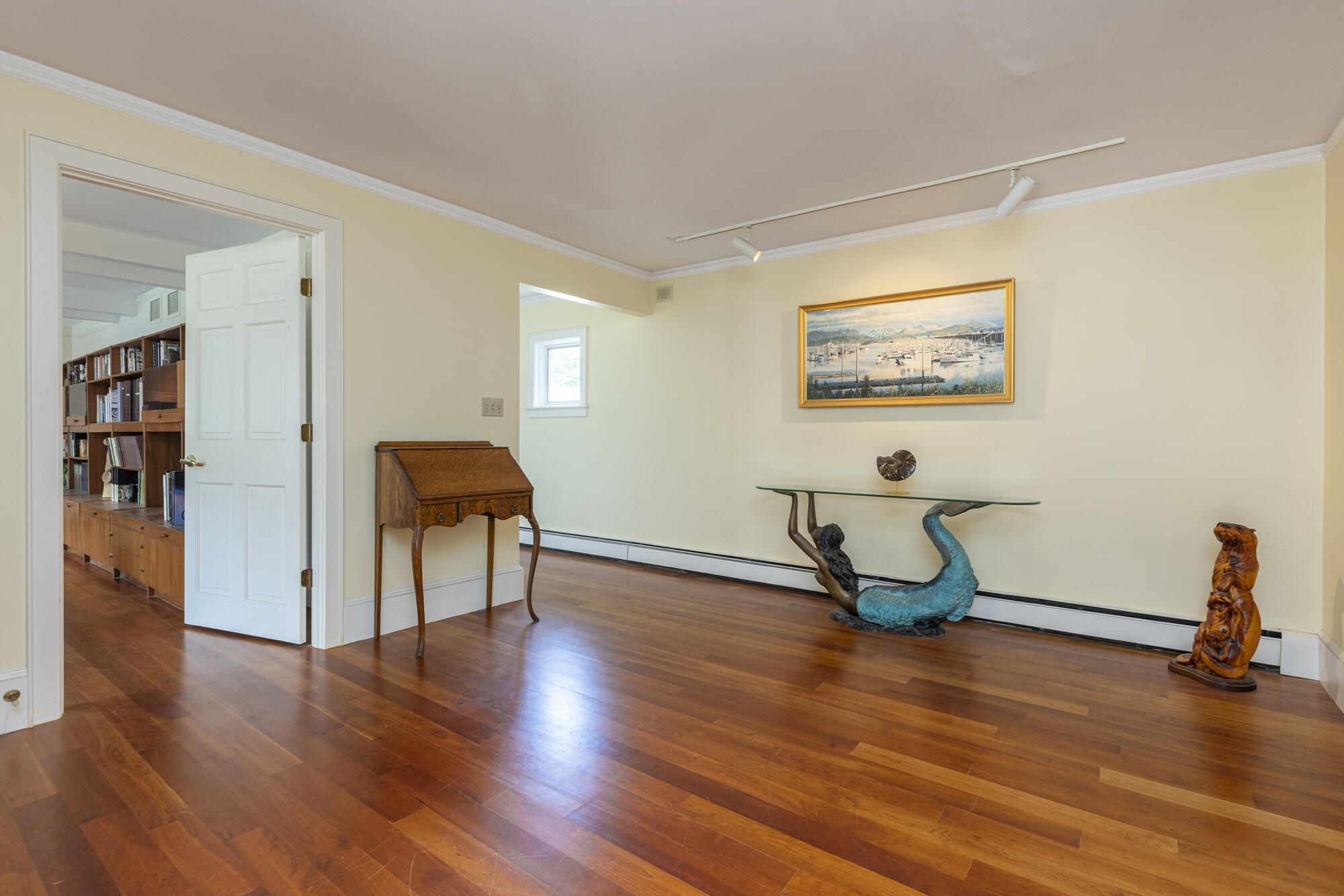 7 LMC Lane